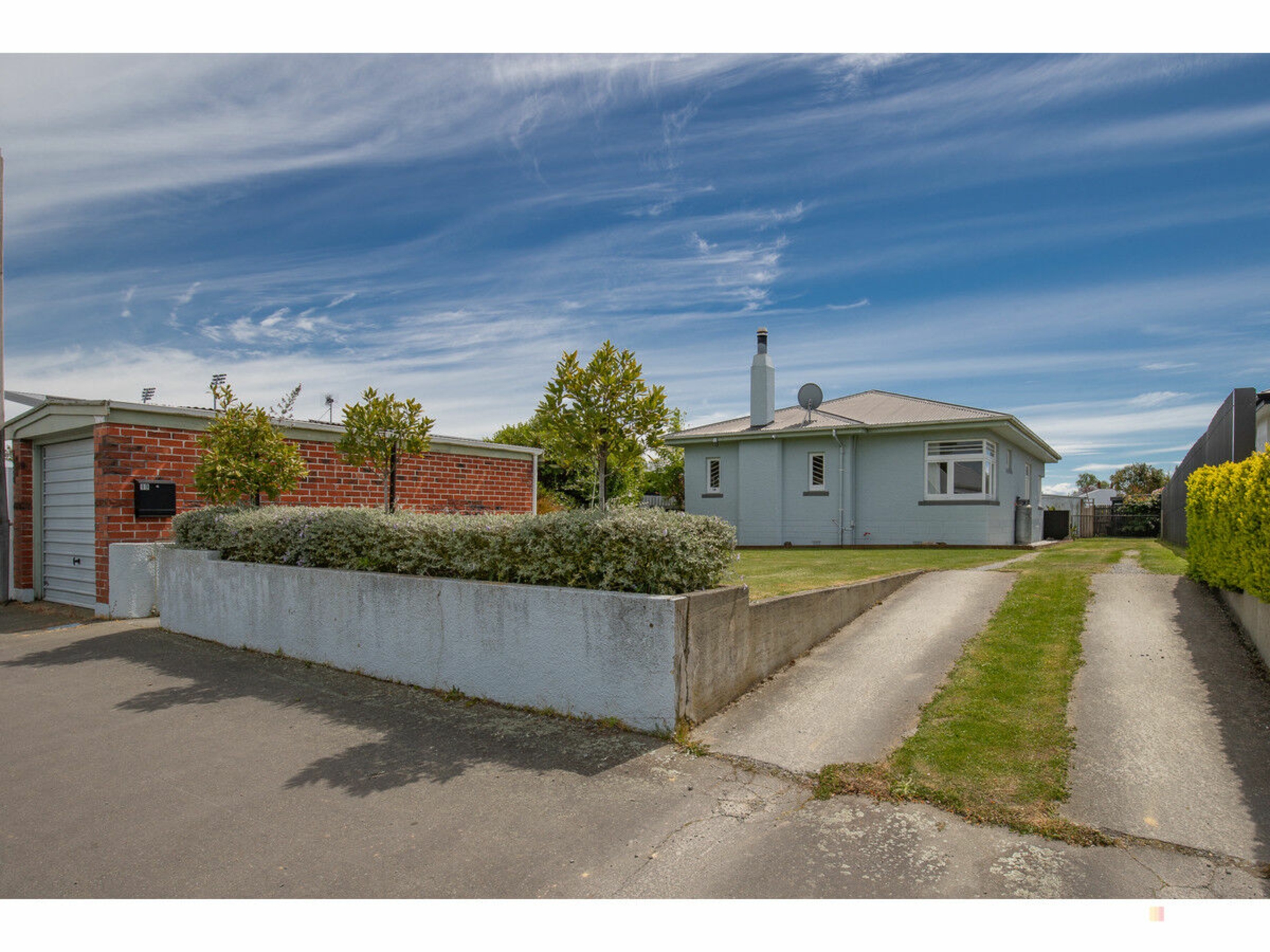 19 Raymond Street, WEST END