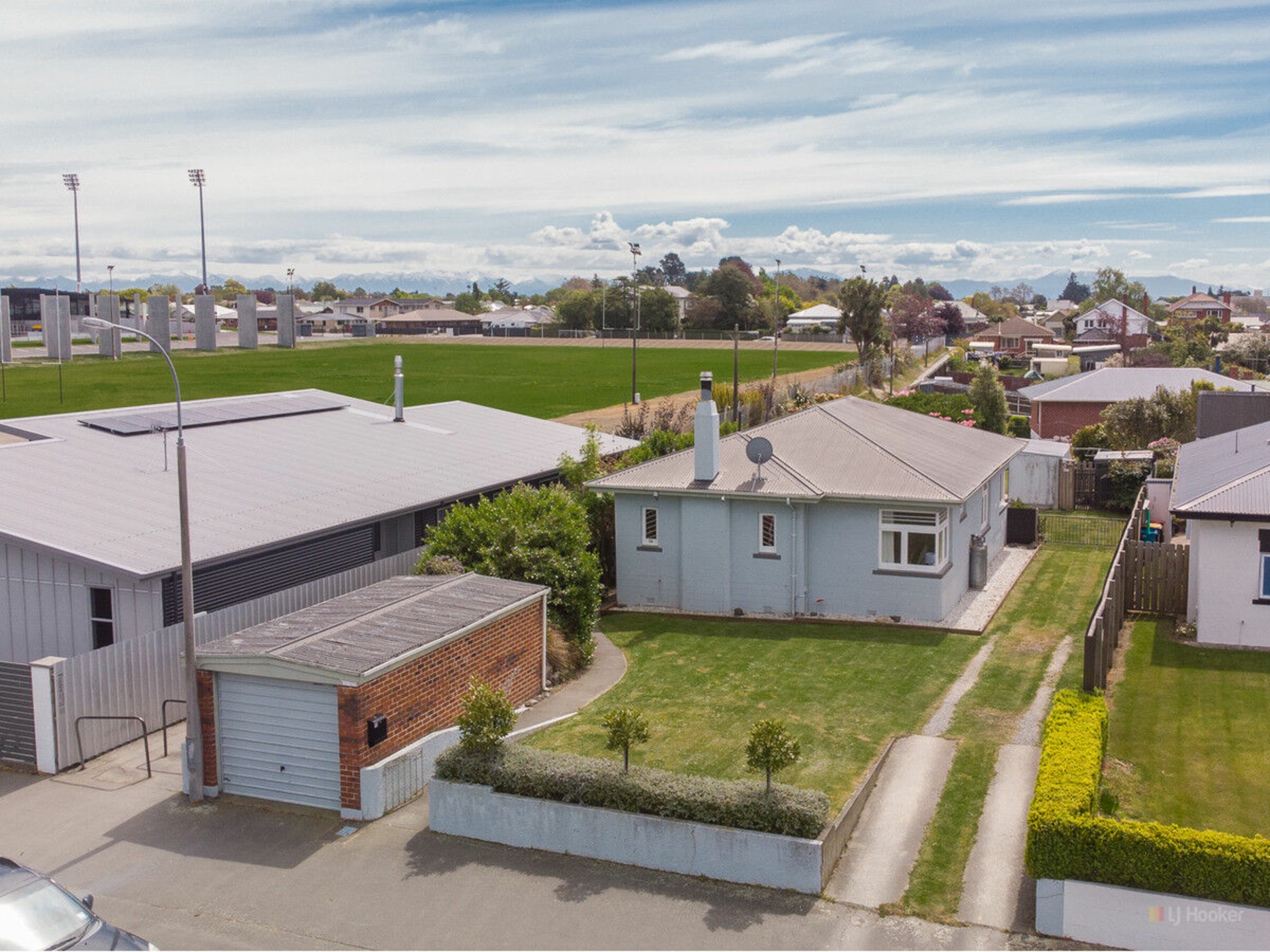 19 Raymond Street, WEST END