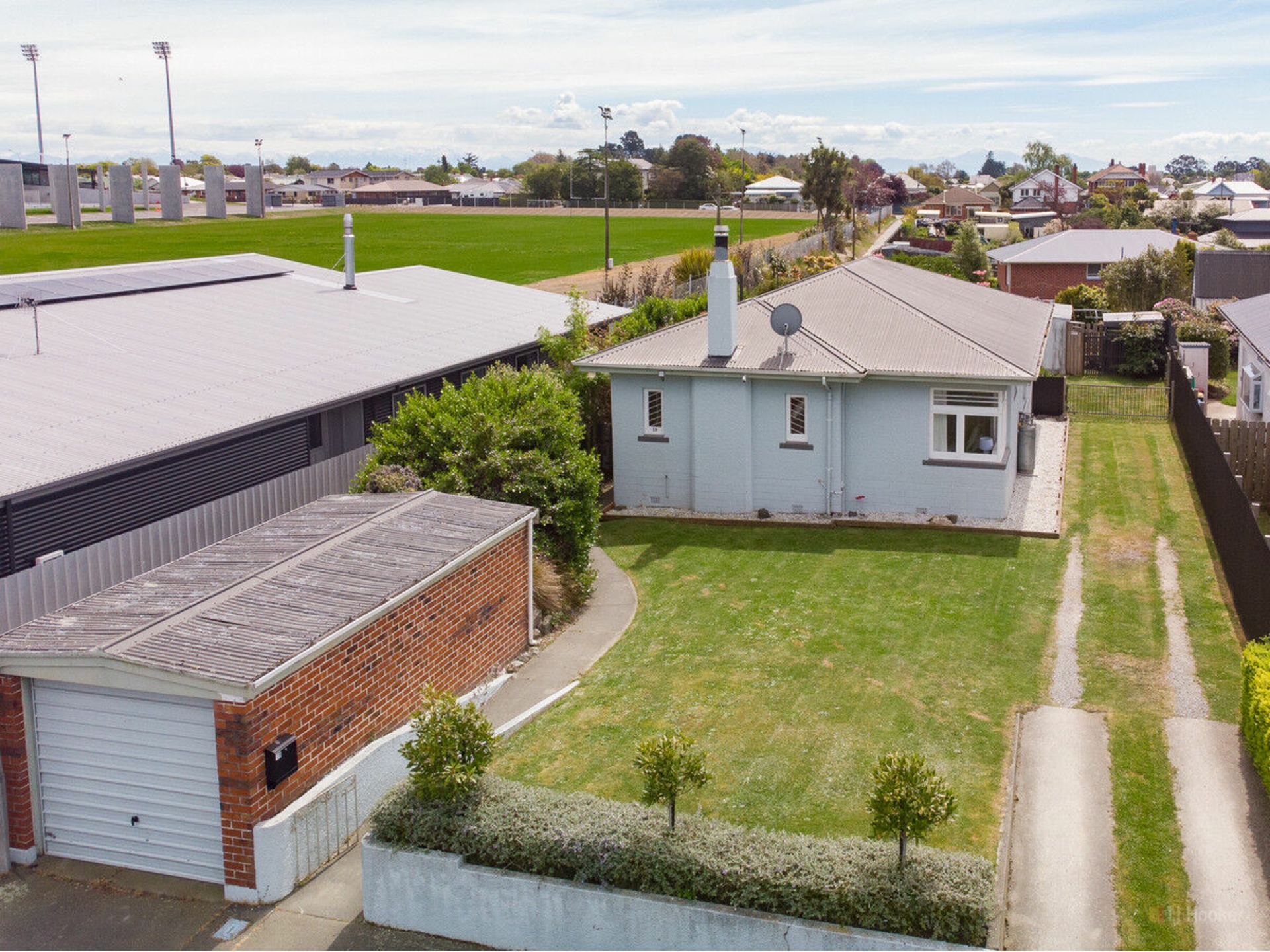 19 Raymond Street, WEST END