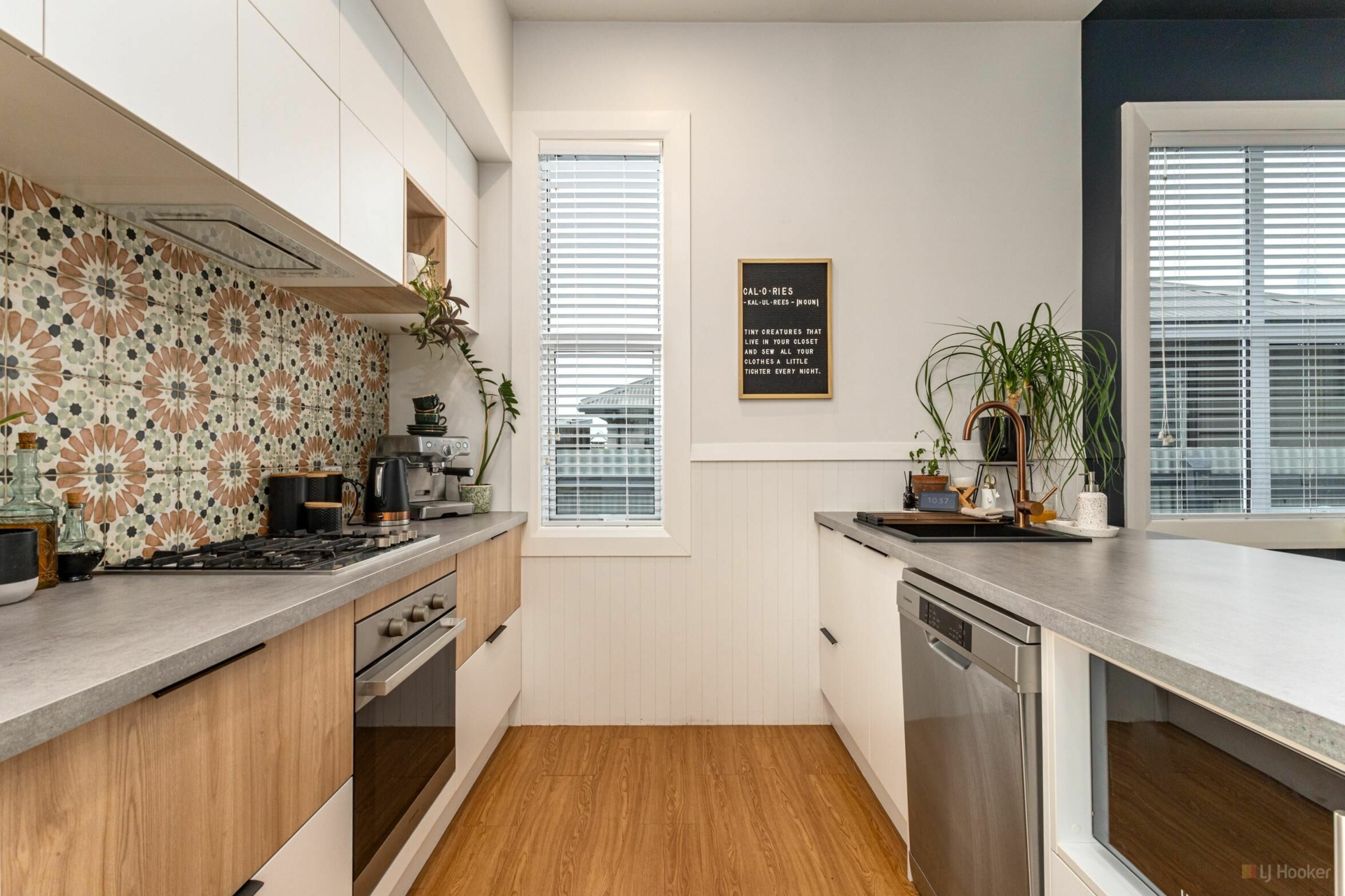 51 Avenue Road, WEST END
