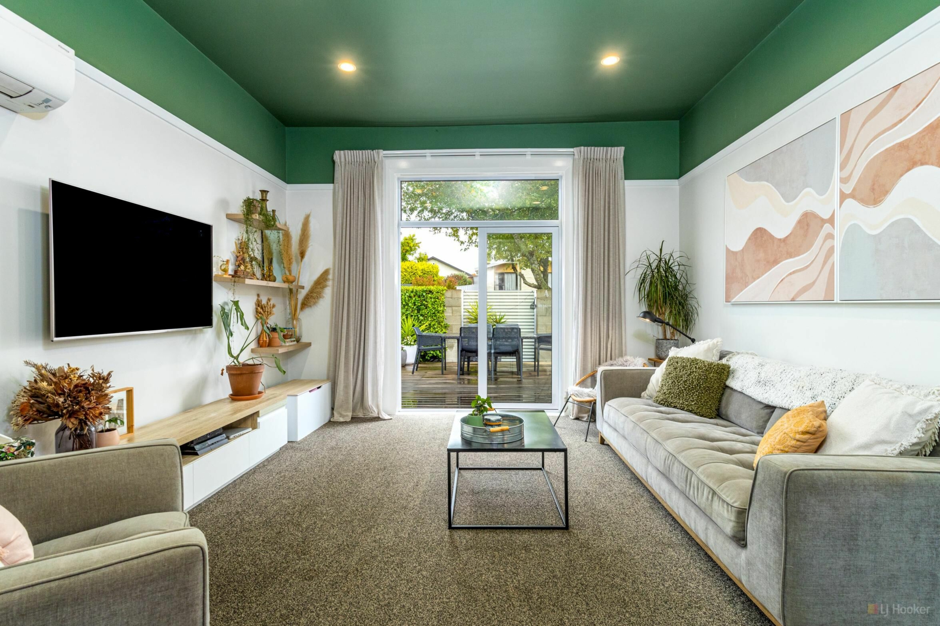51 Avenue Road, WEST END
