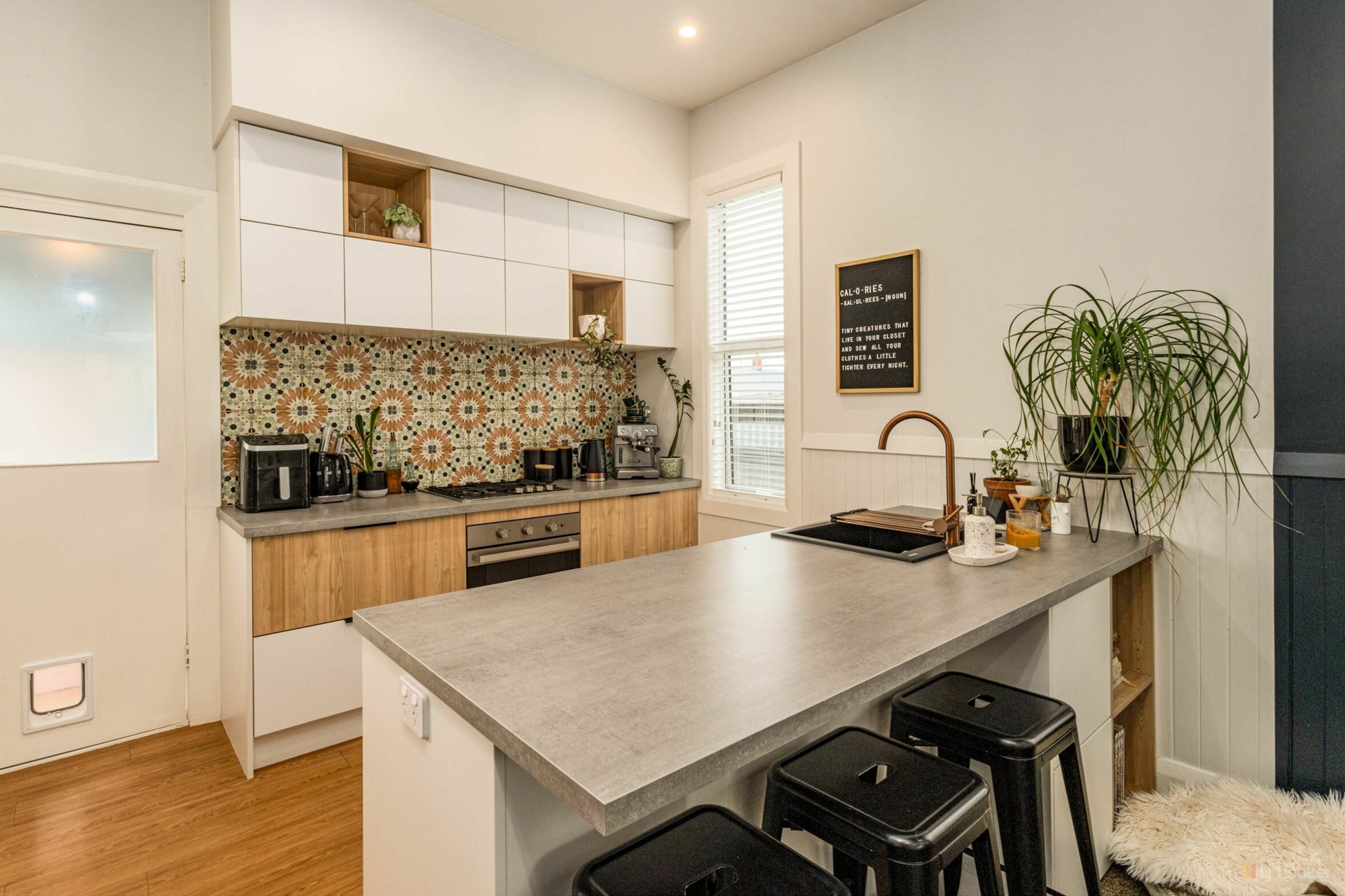 51 Avenue Road, WEST END
