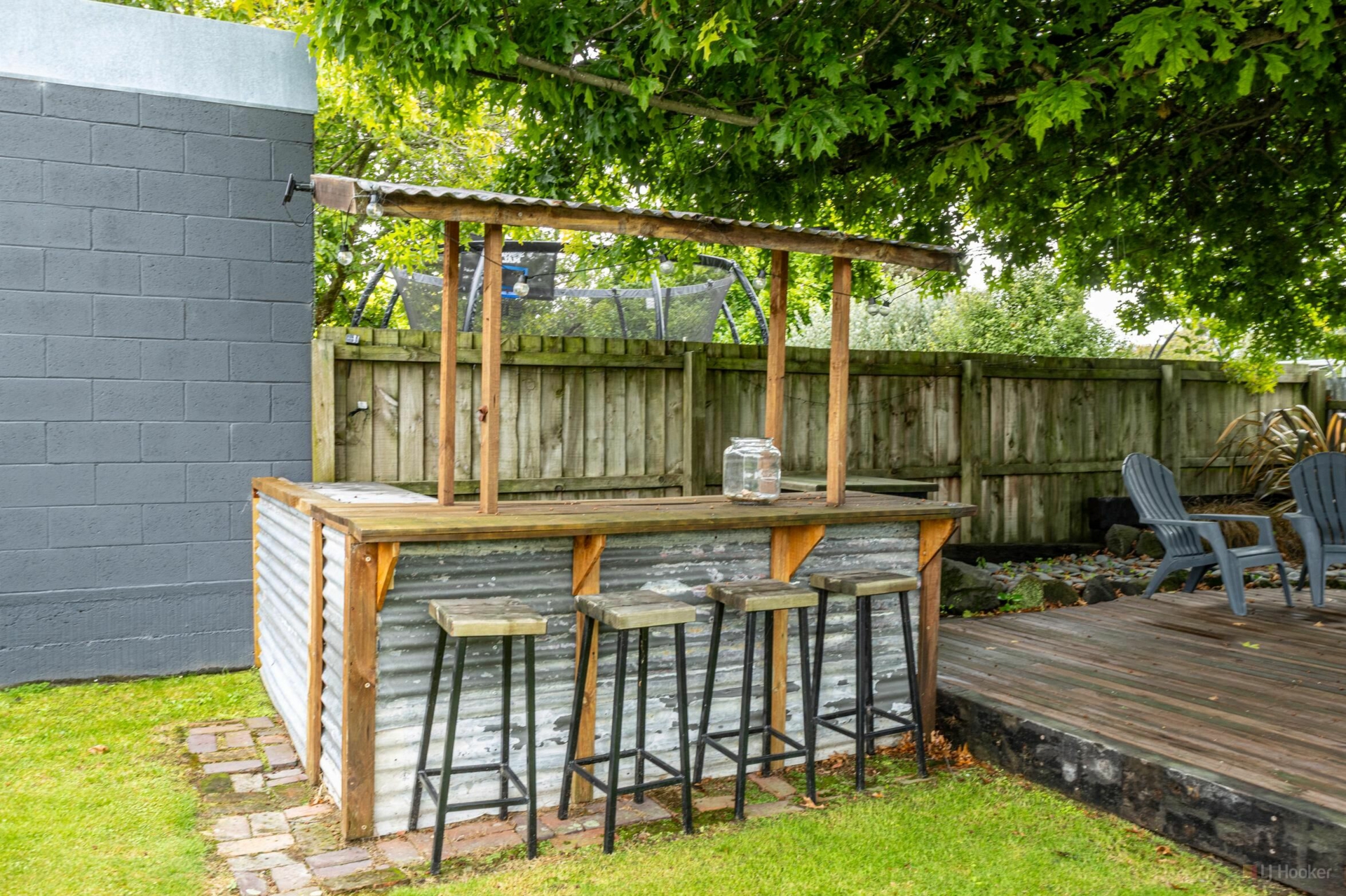 51 Avenue Road, WEST END