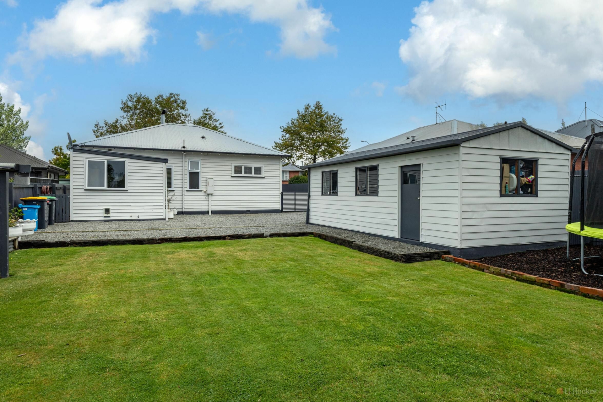 51 Avenue Road, WEST END