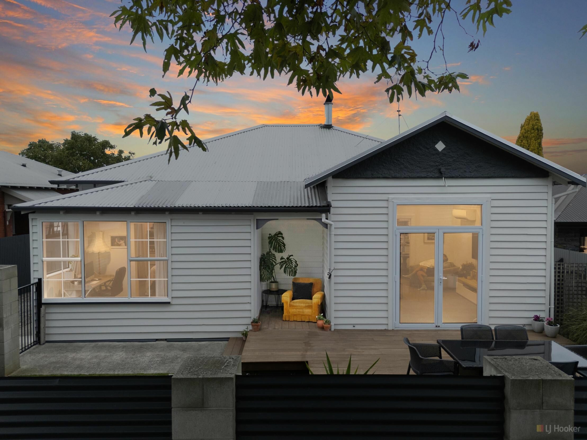 51 Avenue Road, WEST END