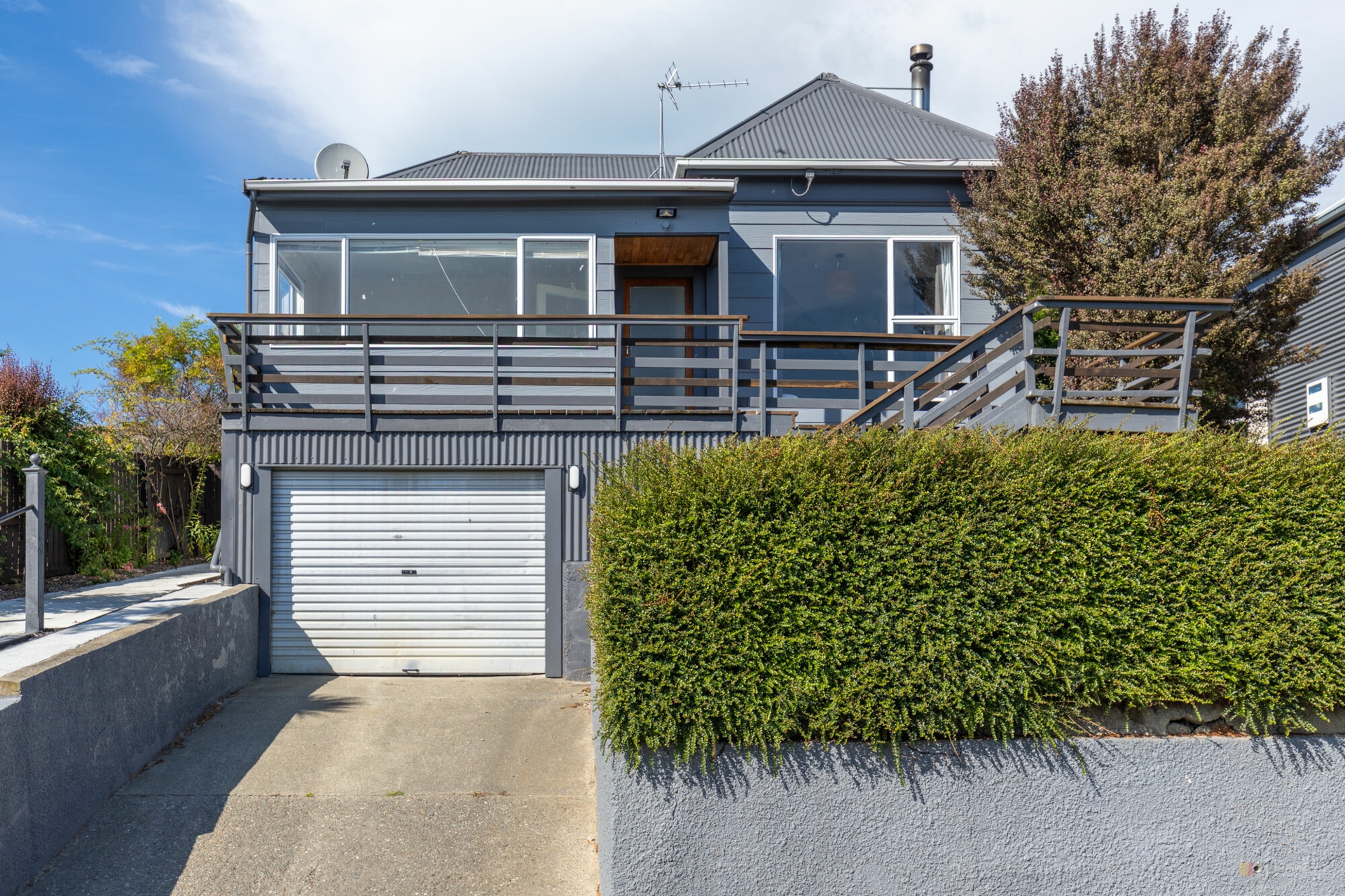 6 Thomas Street, WEST END