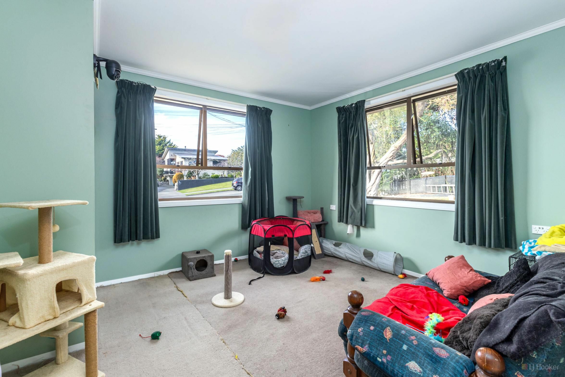 70 Old North Road, MARCHWIEL