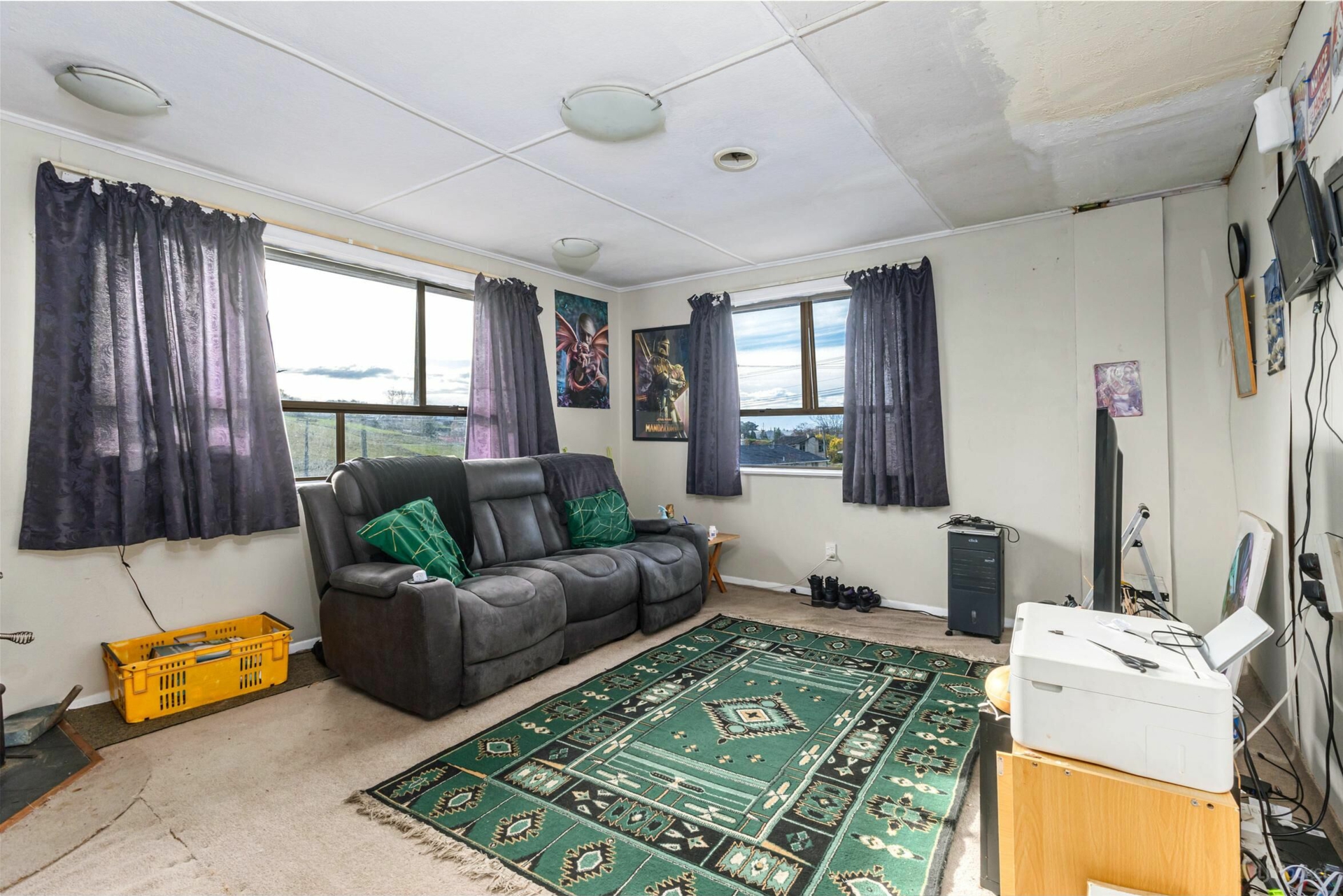 70 Old North Road, MARCHWIEL
