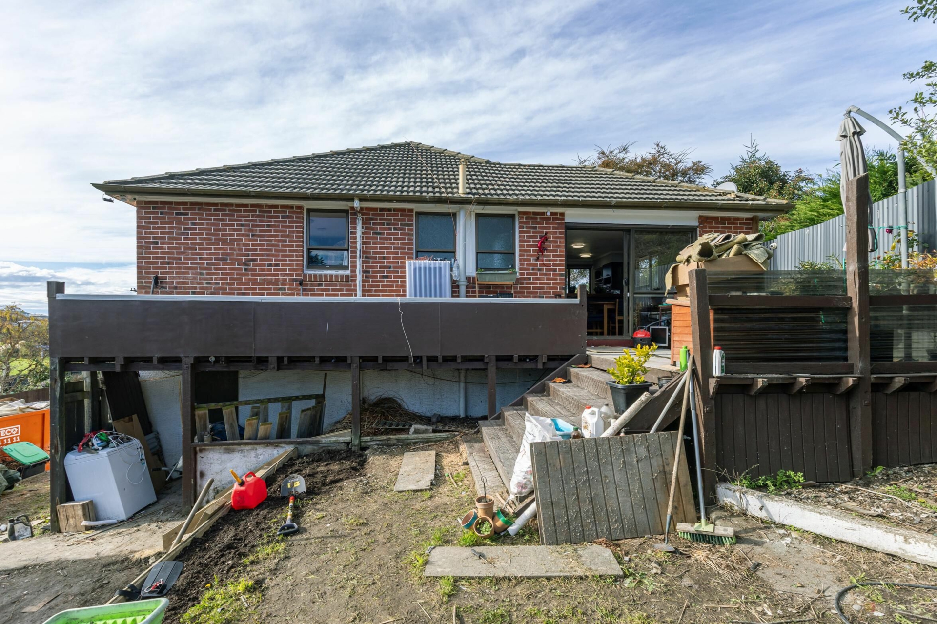 70 Old North Road, MARCHWIEL