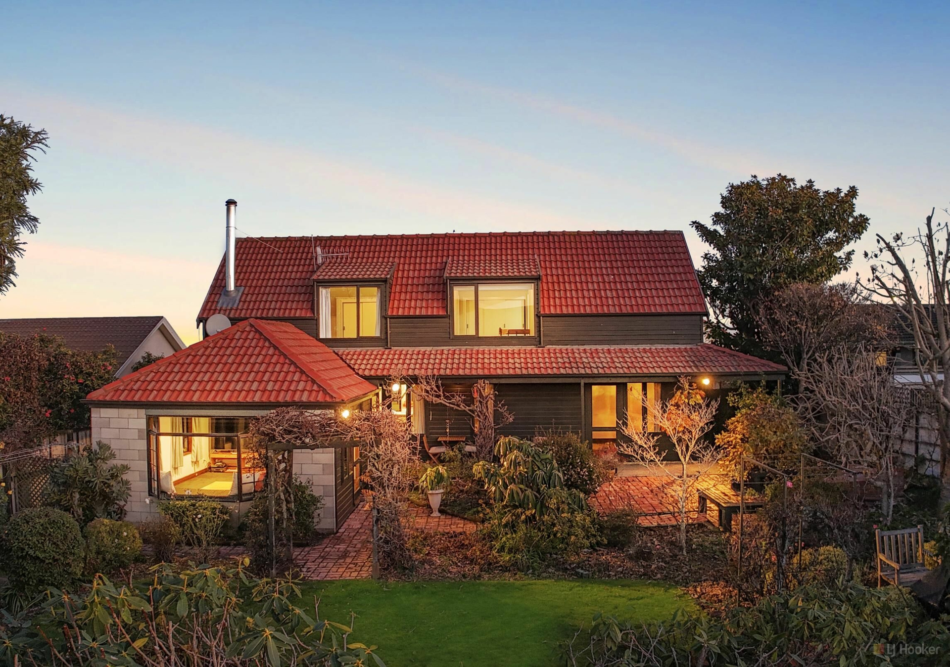 15 Roxburgh Street, GLENWOOD