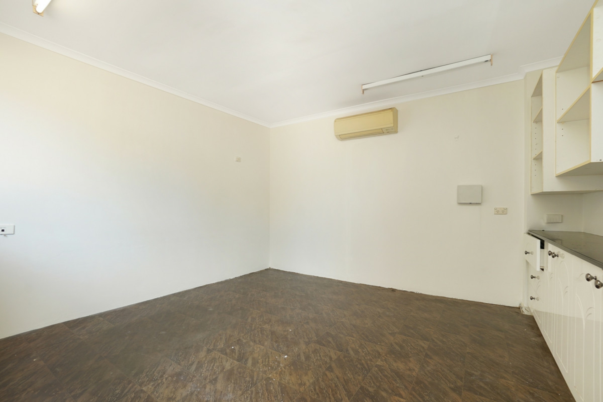 1 & 2/76 Winnellie Road, WINNELLIE