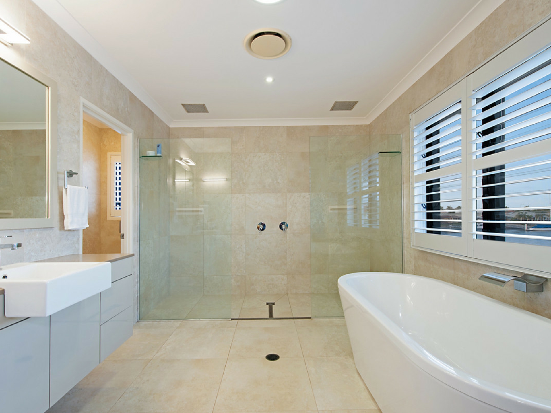 13 Wildfire Court, NEWPORT