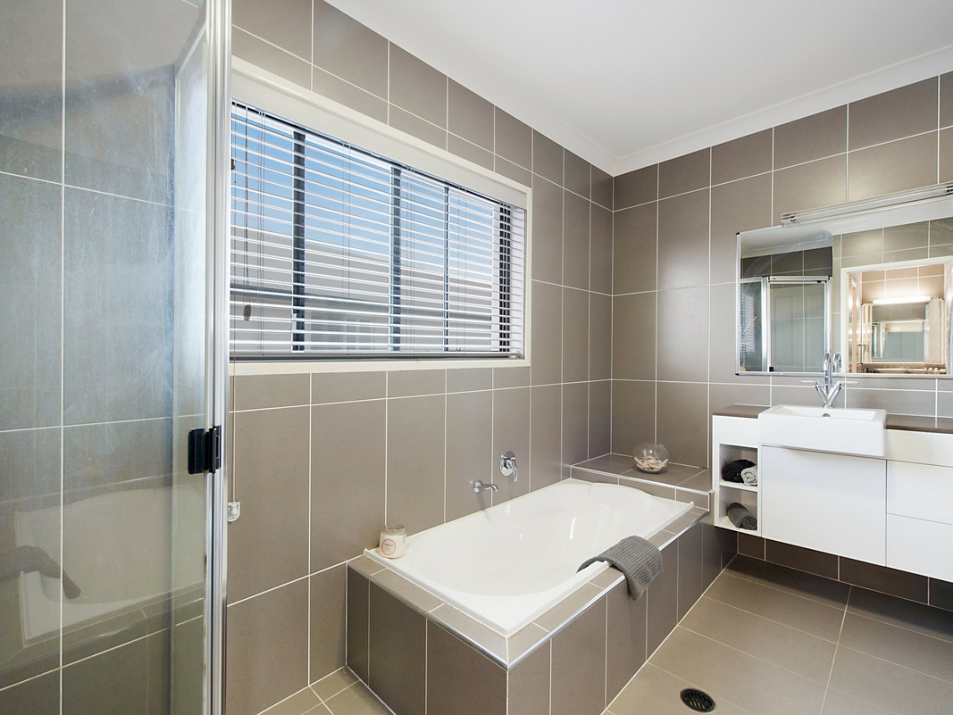 13 Wildfire Court, NEWPORT