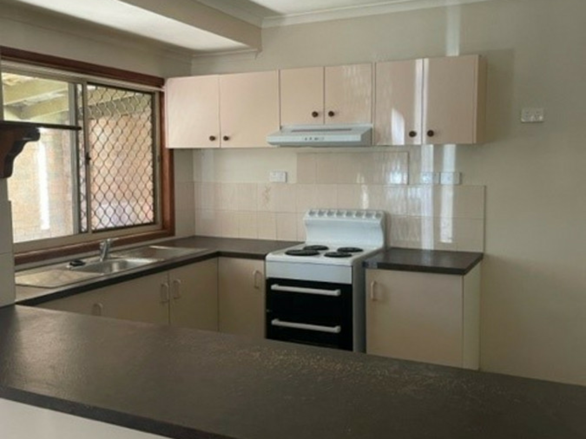 25 Pidgeon Drive, DECEPTION BAY