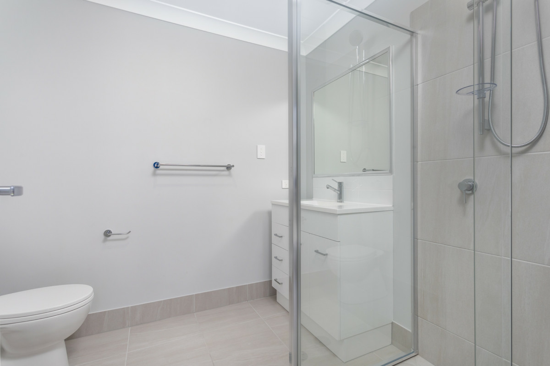 2/5 Woodlands Avenue, PETRIE