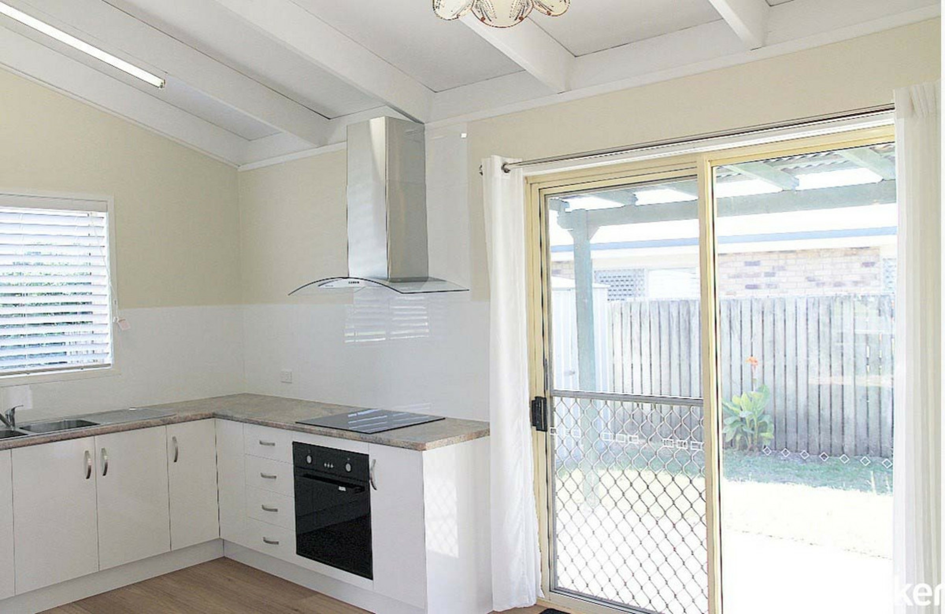 33 Zammit Street, DECEPTION BAY