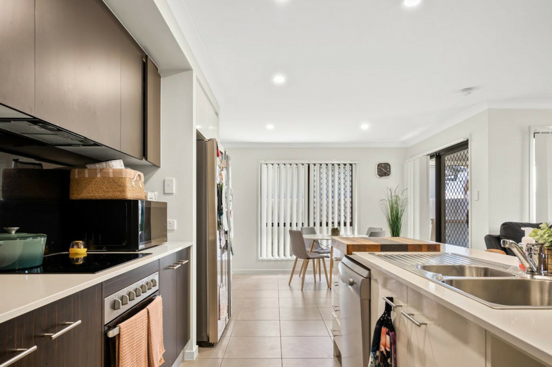16 Lindquist Crescent, BURPENGARY EAST
