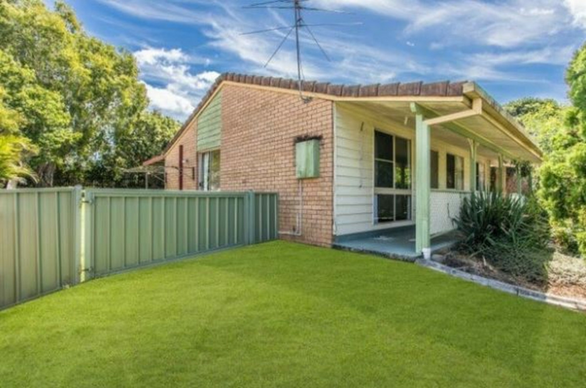 11 Dumbarton Drive, KALLANGUR