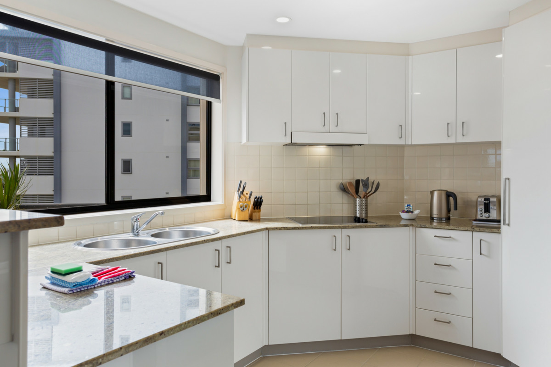 15/3 Rock Street, SCARBOROUGH