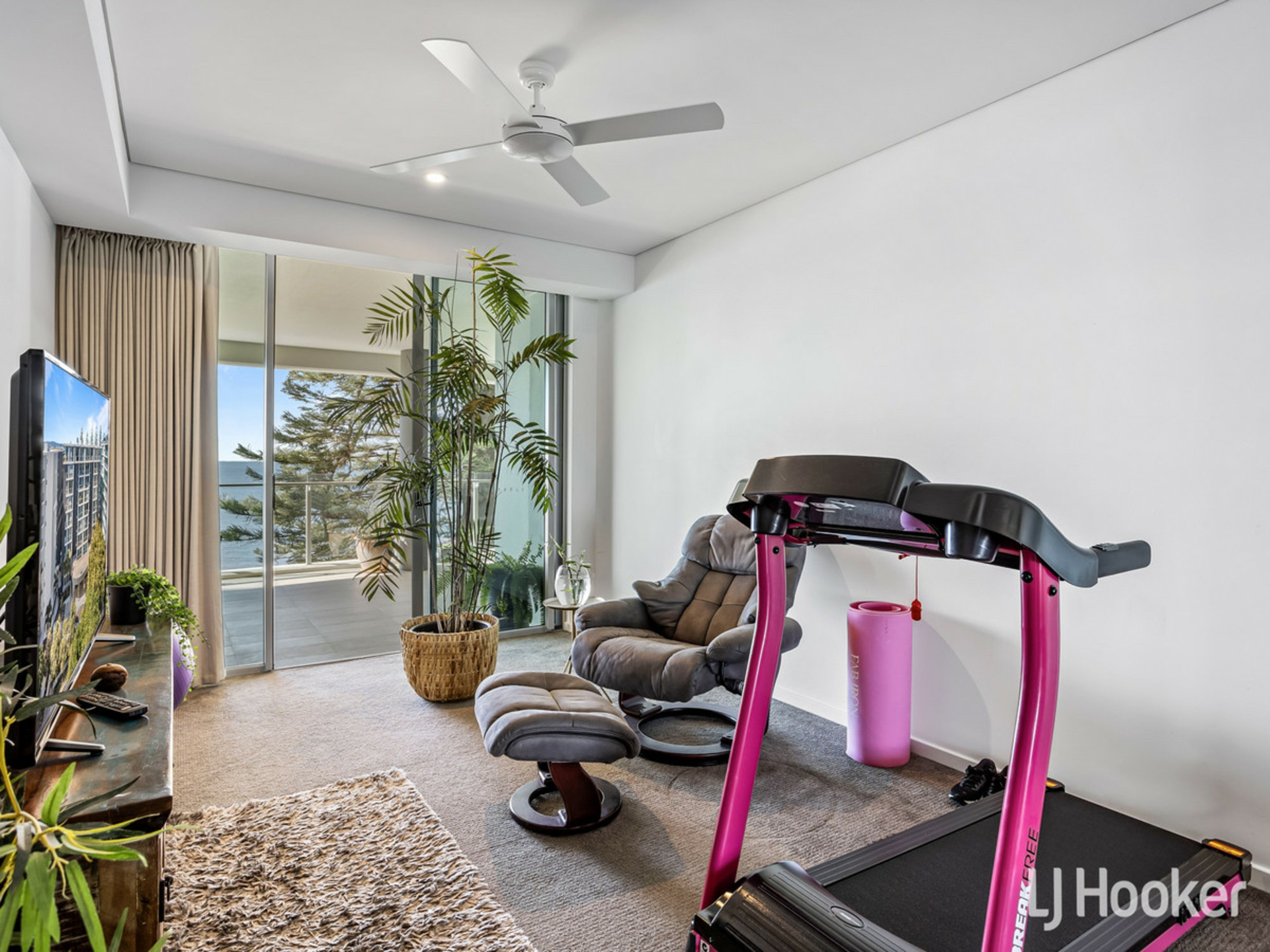 5/24 Prince Edward Parade, REDCLIFFE