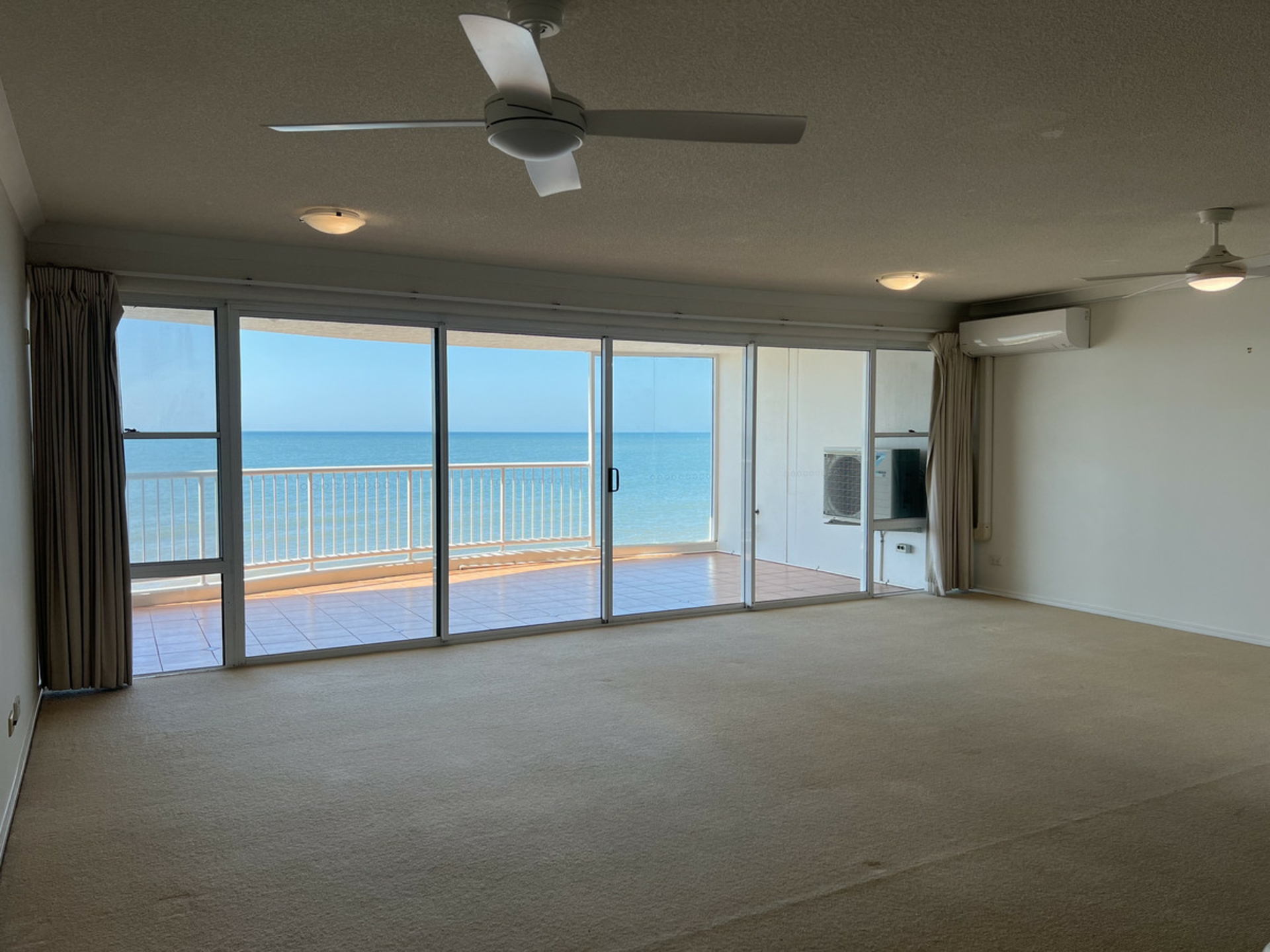 7/94-98 Prince Edward Parade, REDCLIFFE