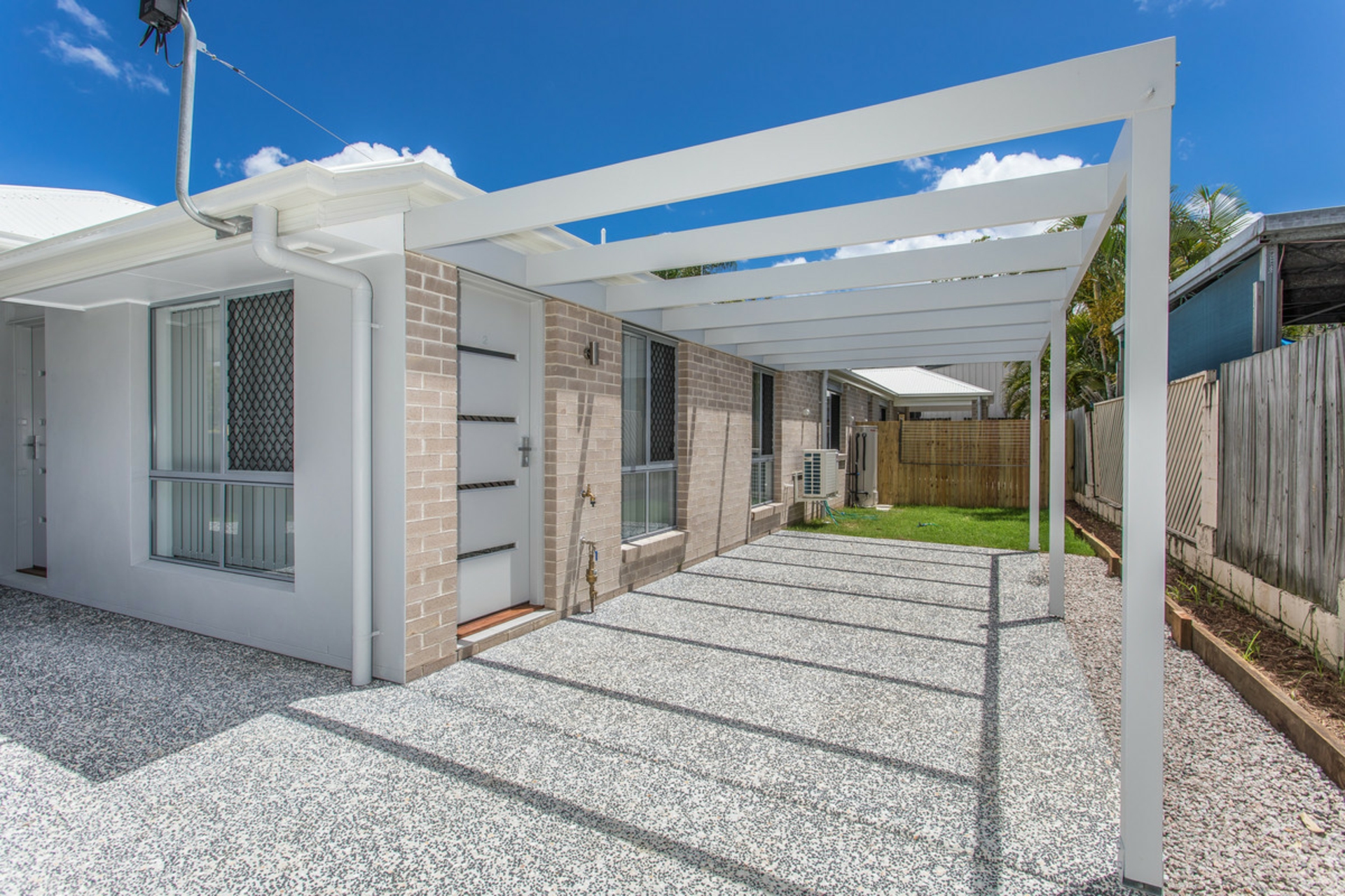 2/5 Woodlands Avenue, PETRIE