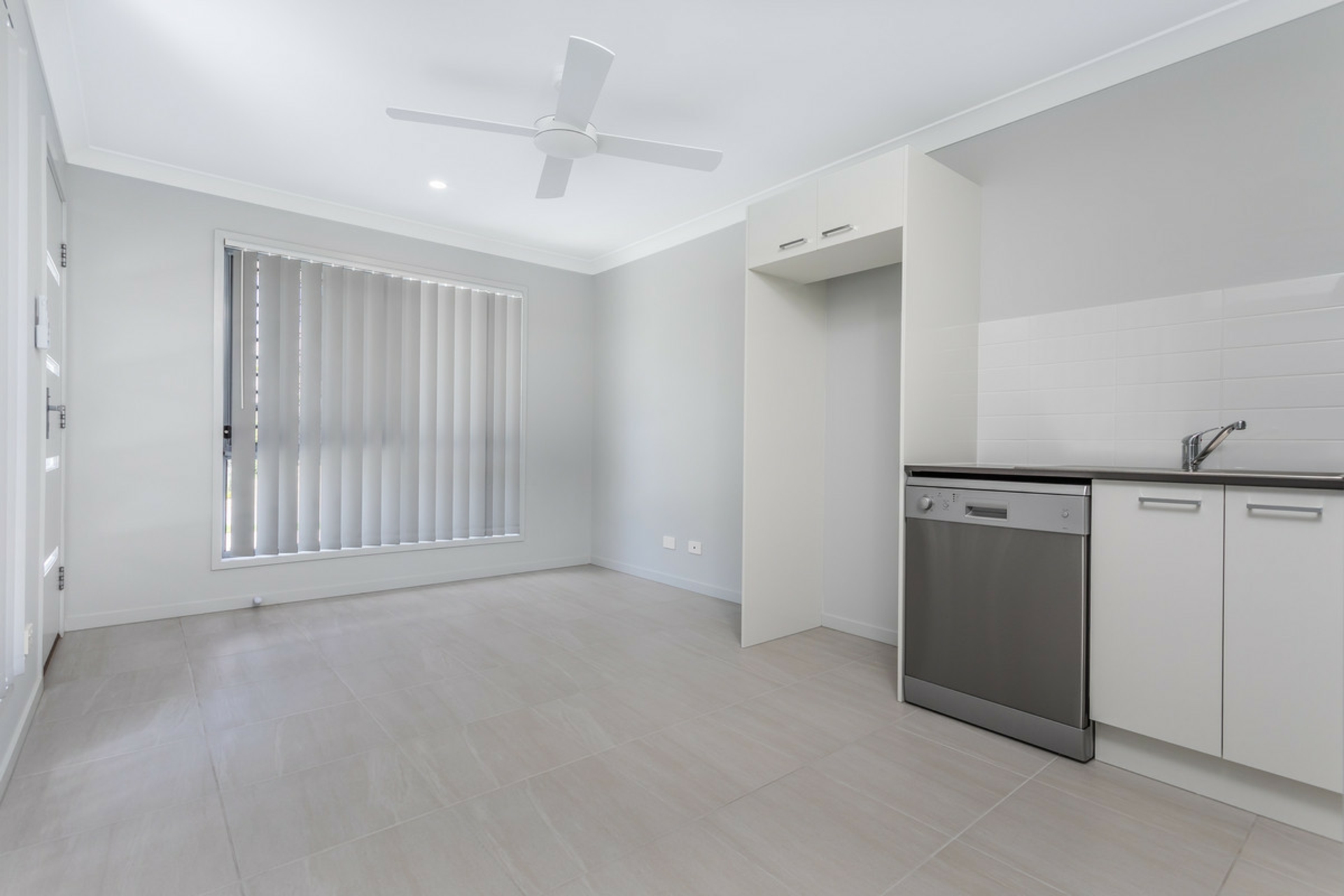 2/5 Woodlands Avenue, PETRIE