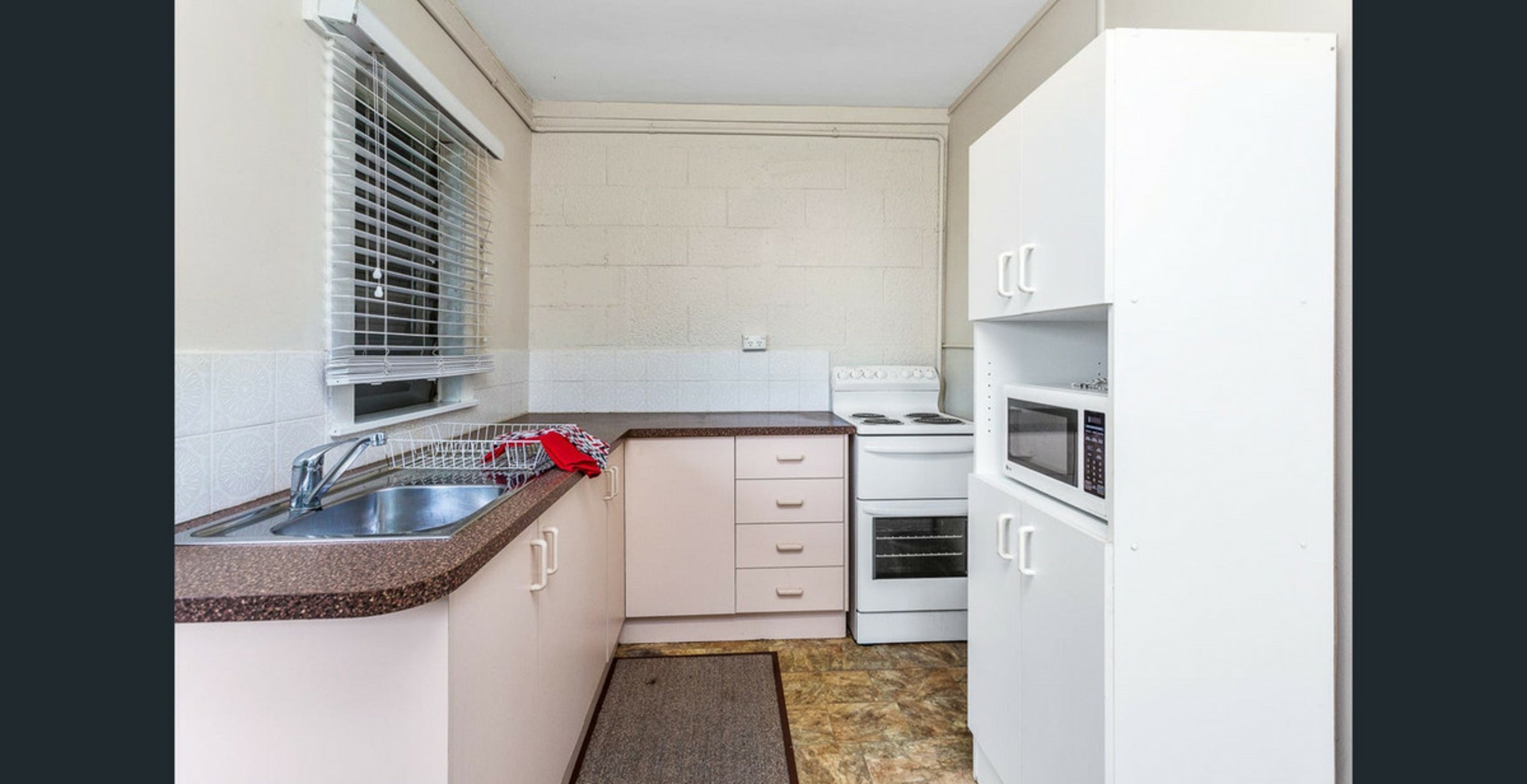 2/13 Annie Street, WOODY POINT