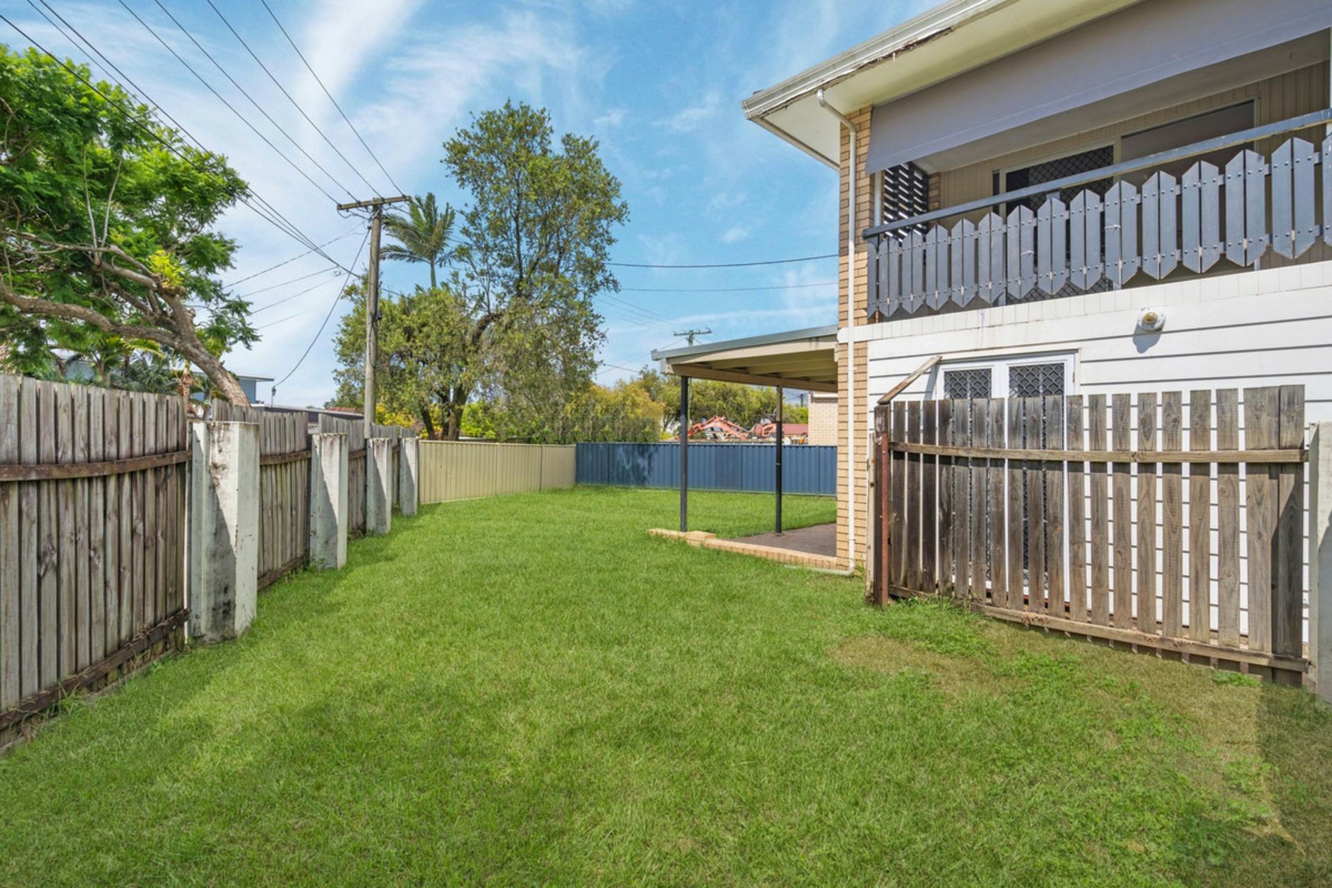 16 Kalimna Drive, CLONTARF