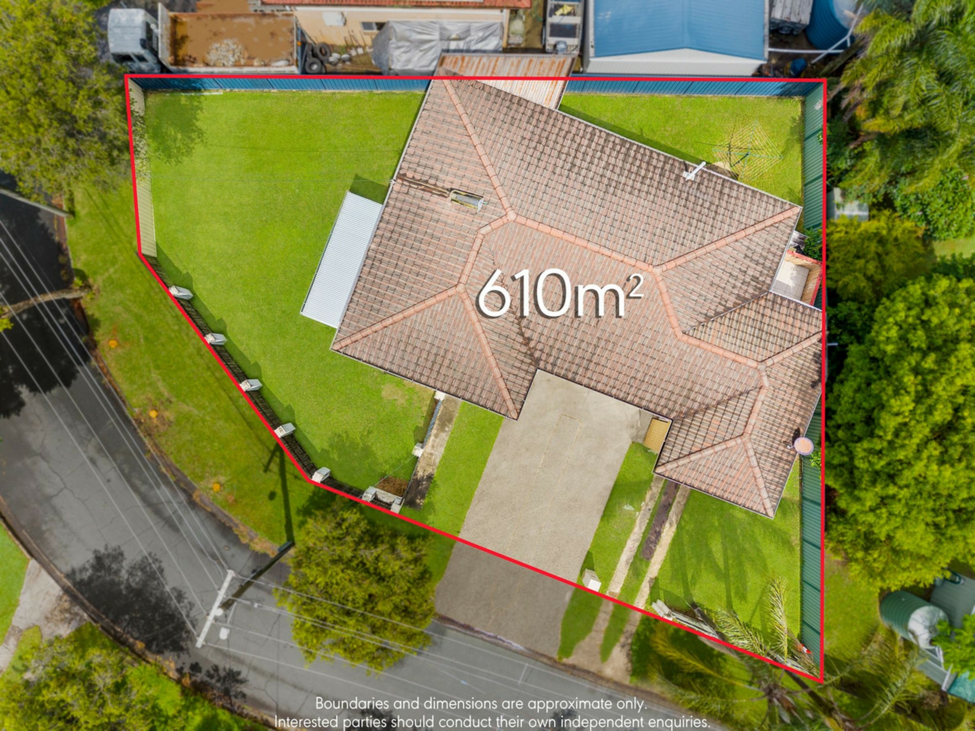 16 Kalimna Drive, CLONTARF