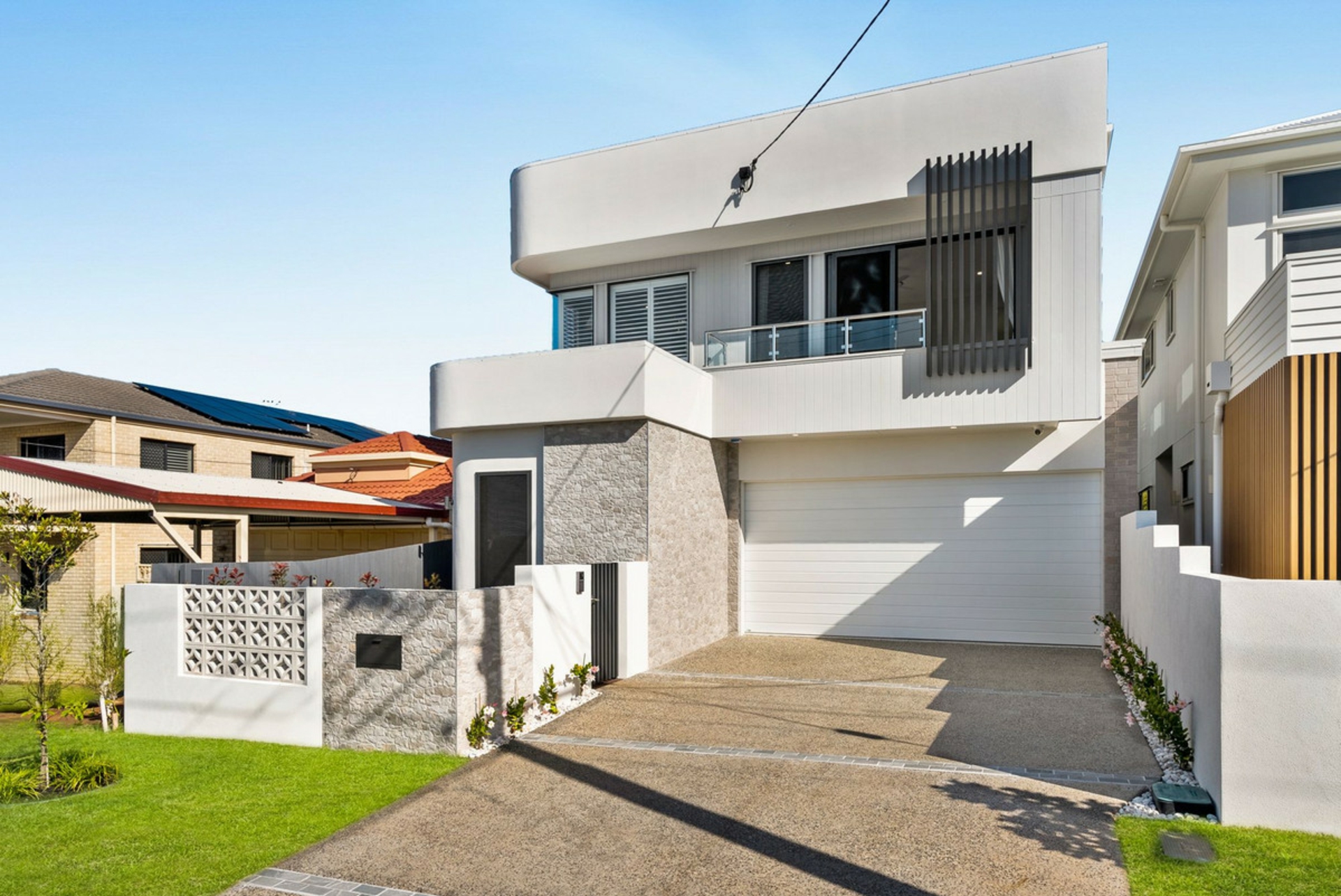 9 Osbourne Street — photo from LJ Hooker Redcliffe