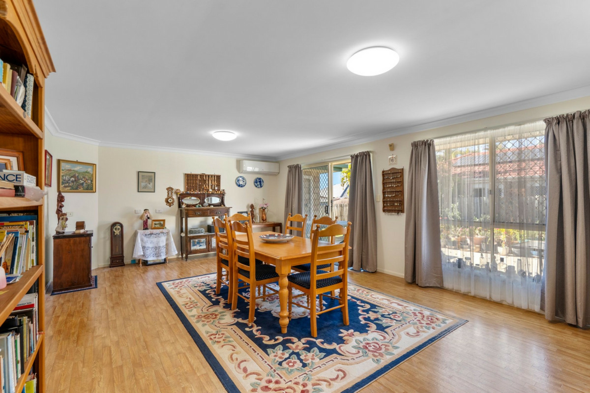 8 Emma Place, DECEPTION BAY