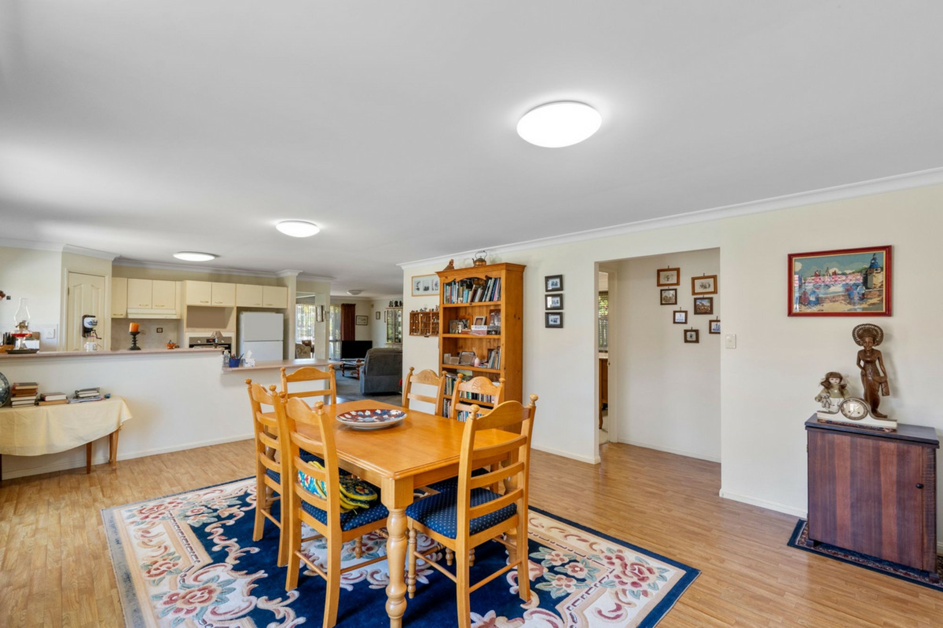 8 Emma Place, DECEPTION BAY