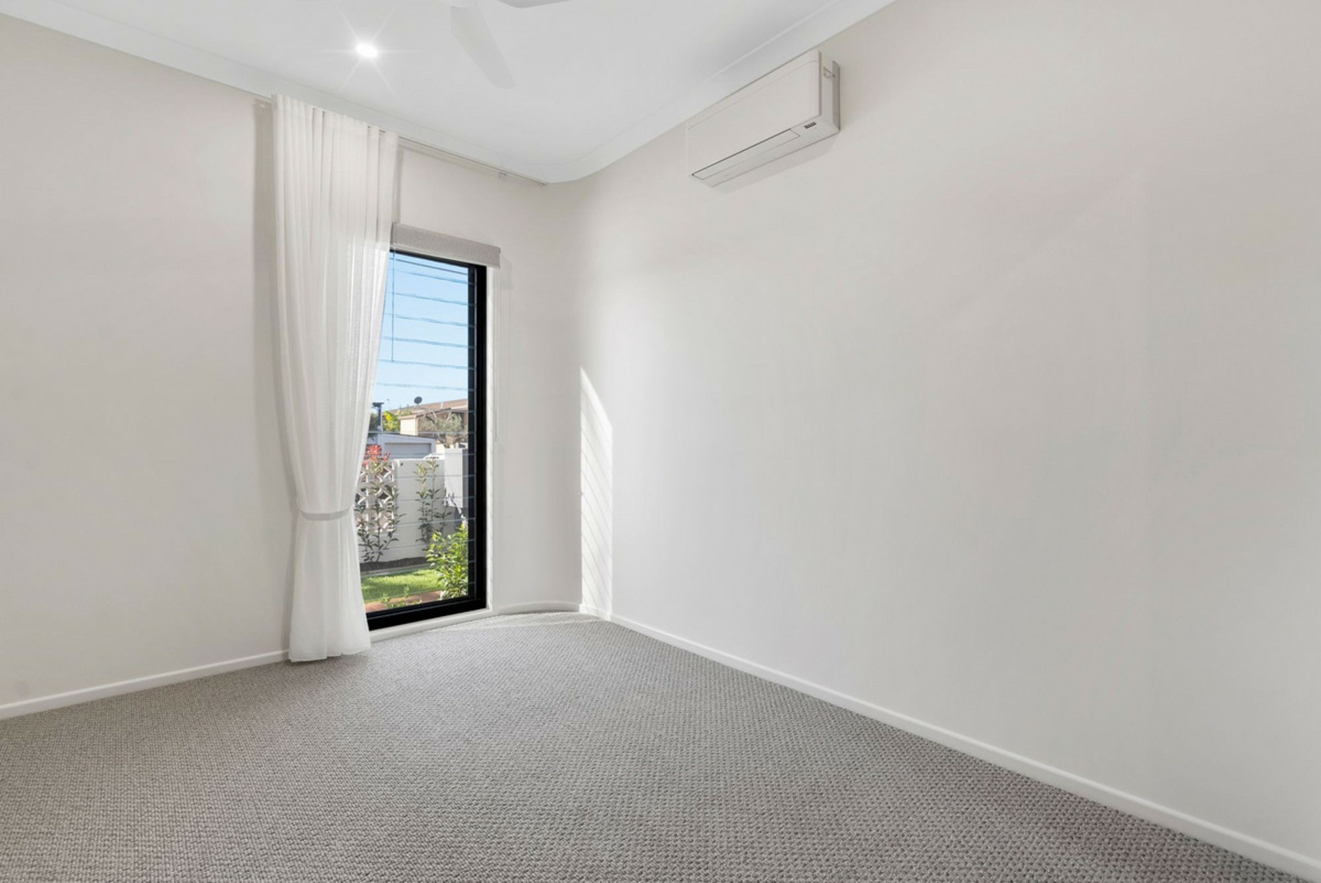 9 Osbourne Street — photo 16 of 28