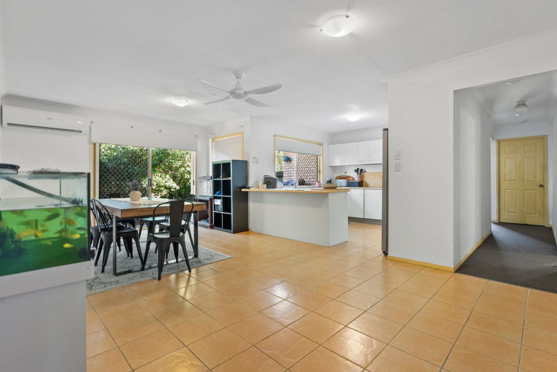43 Fleet Drive — photo 4 of 21