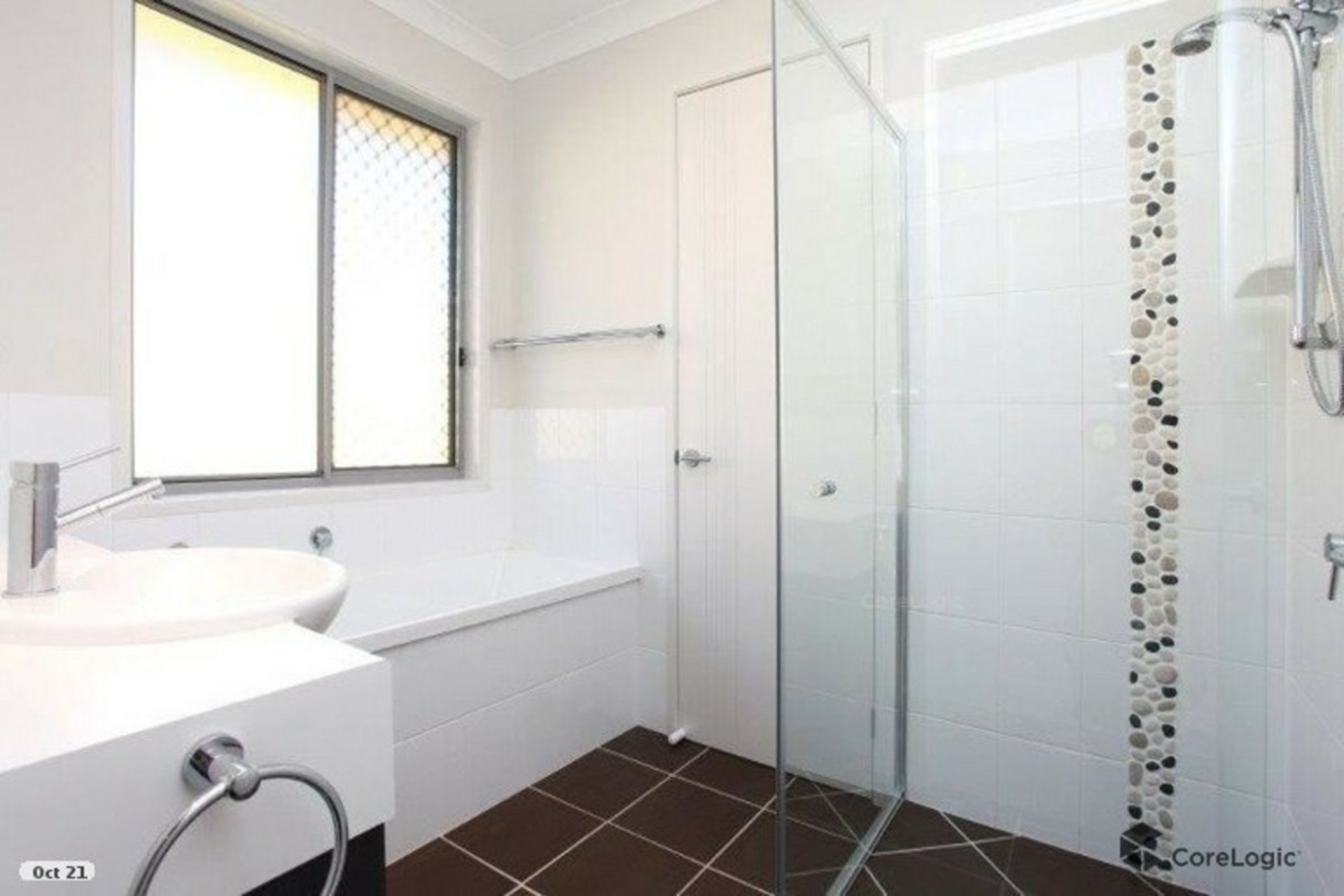 2 Denham Crescent — photo 4 of 9