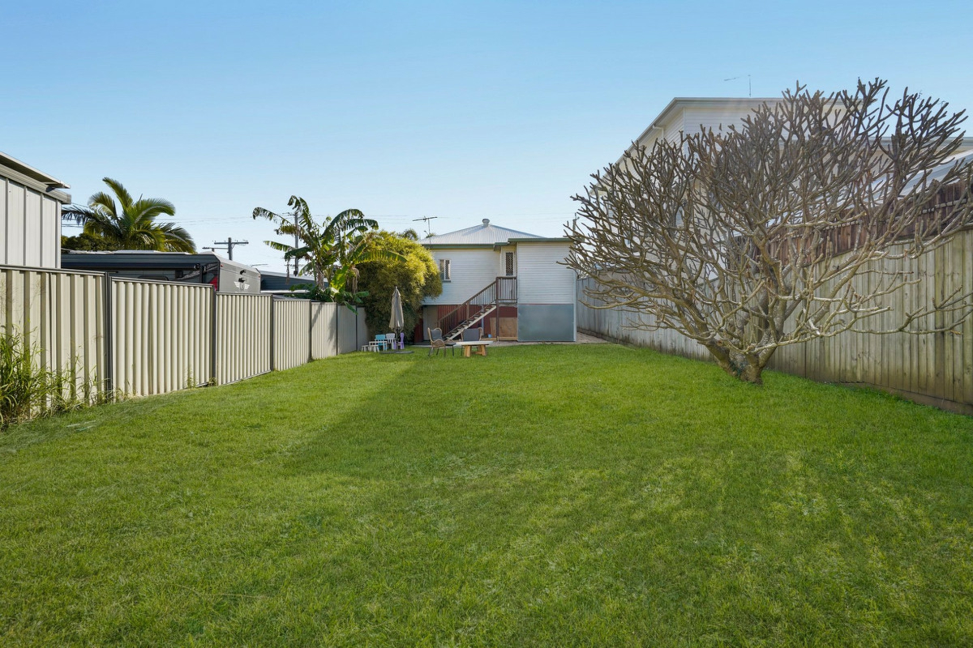 90 Oxley Avenue — photo 13 of 19