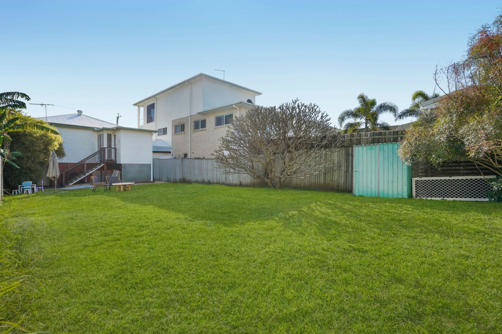 90 Oxley Avenue — photo 14 of 19
