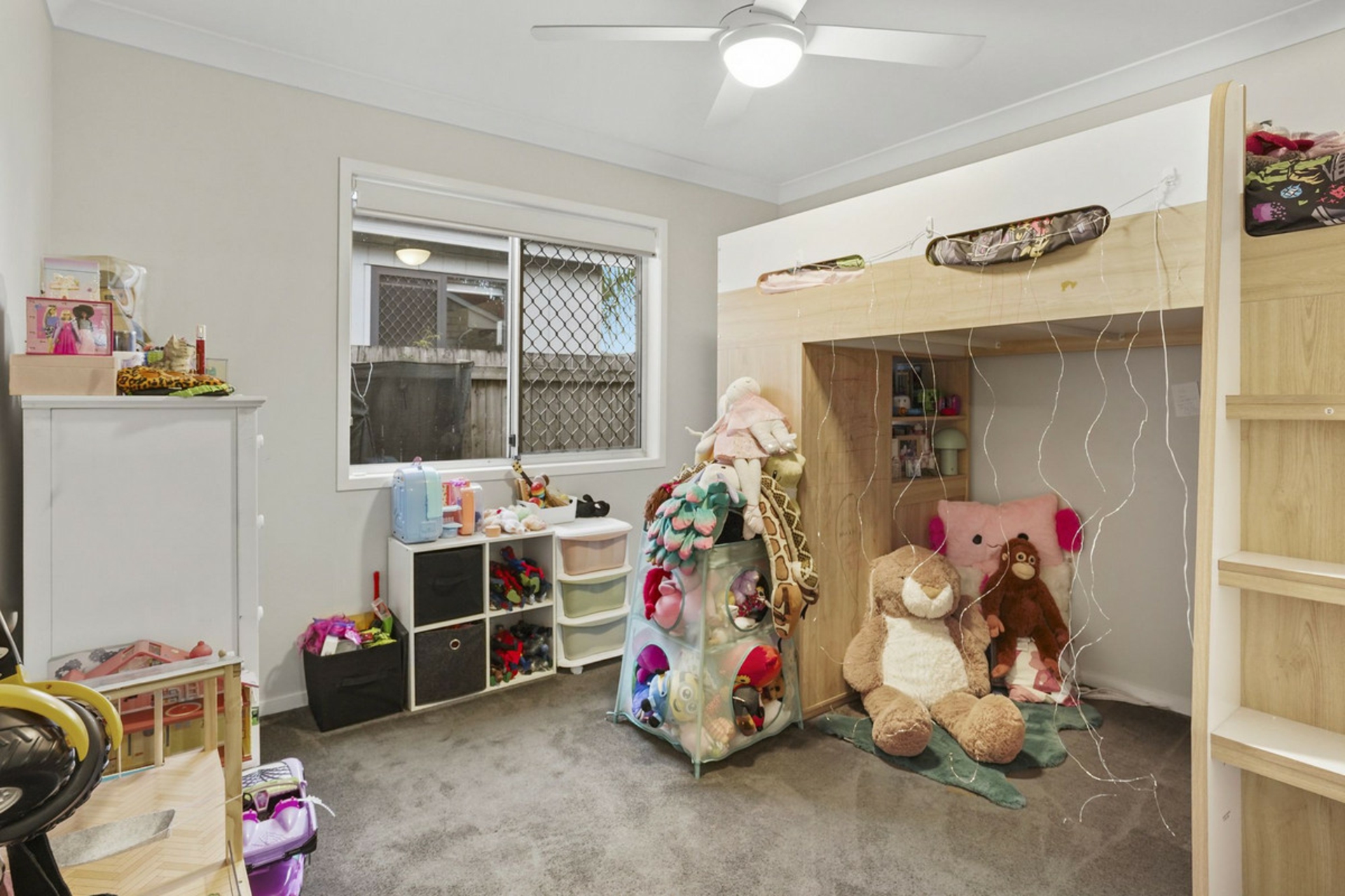 25 Kelliher Street — photo 9 of 21