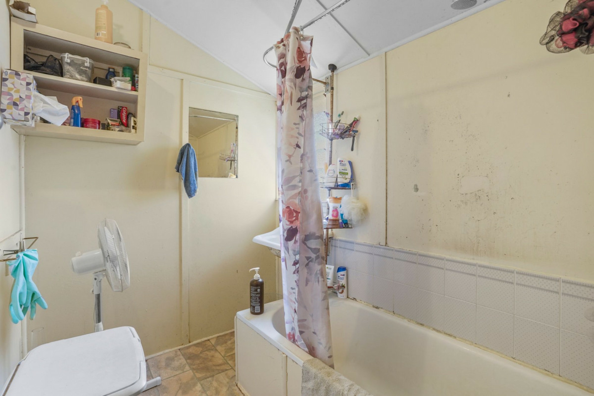 10 Eversleigh Road — photo 11 of 16