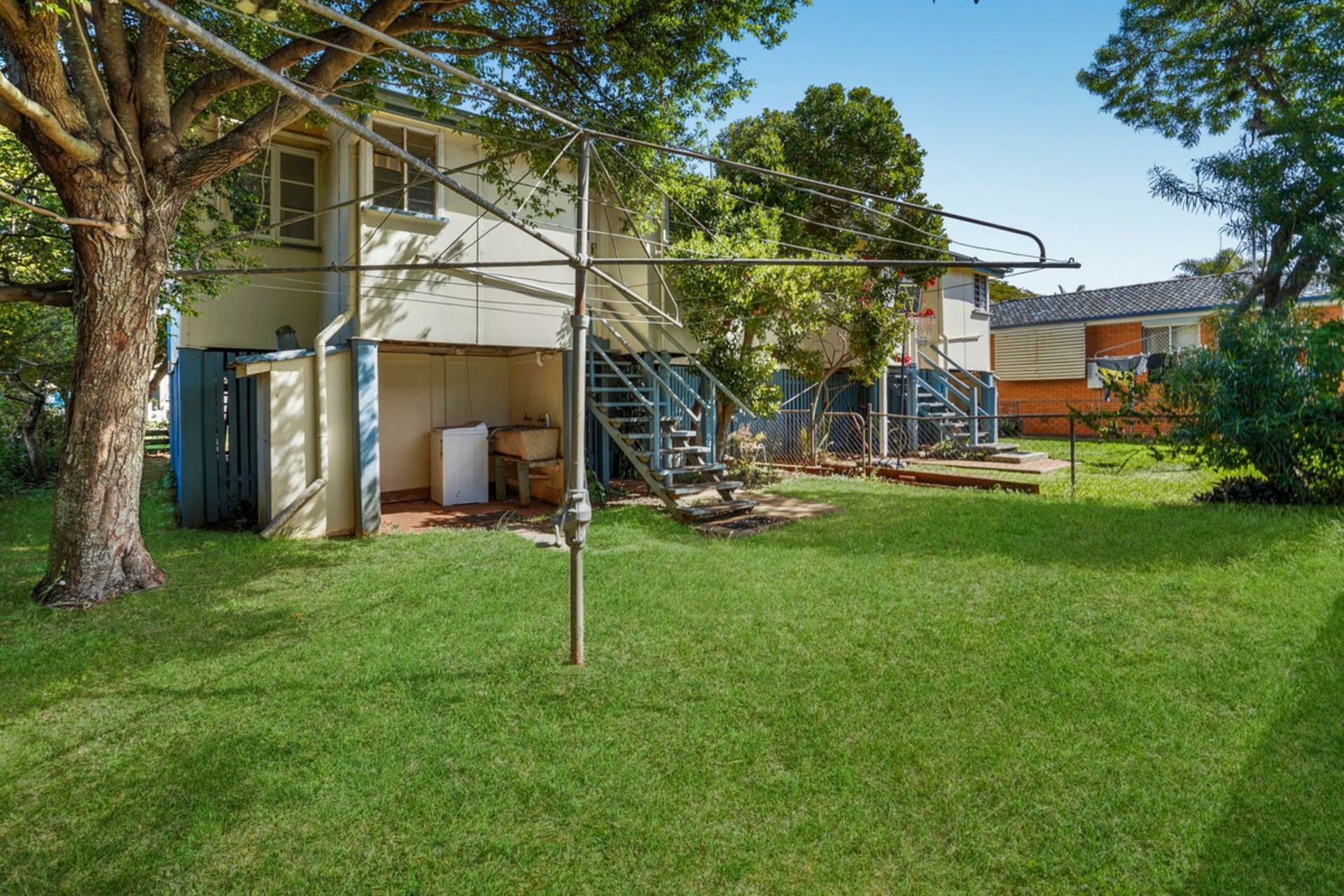 10 Eversleigh Road — photo 13 of 16