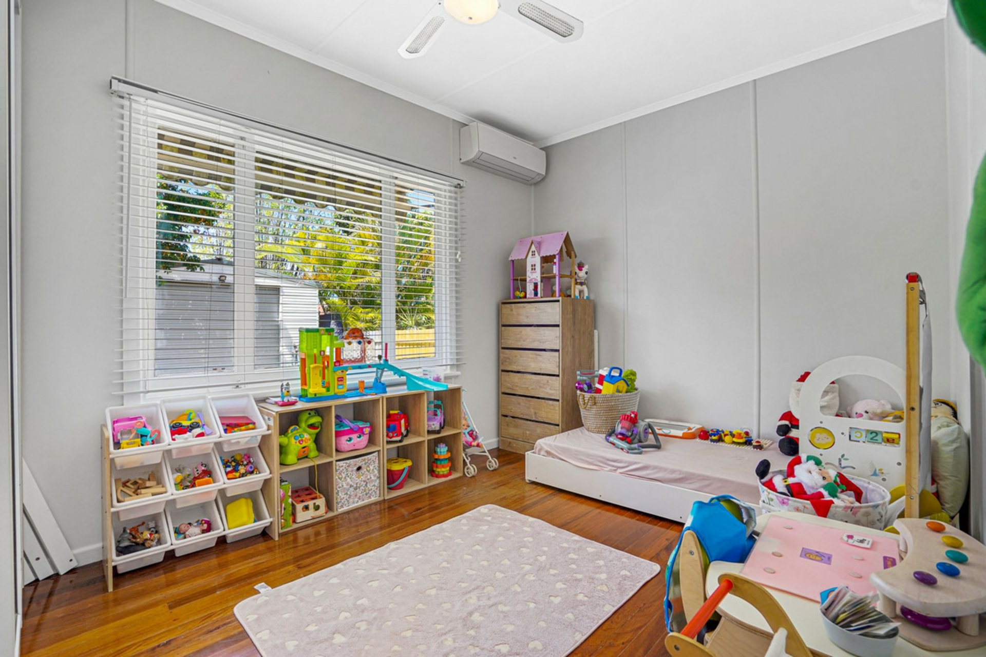 3 Lancaster Avenue — photo 12 of 24