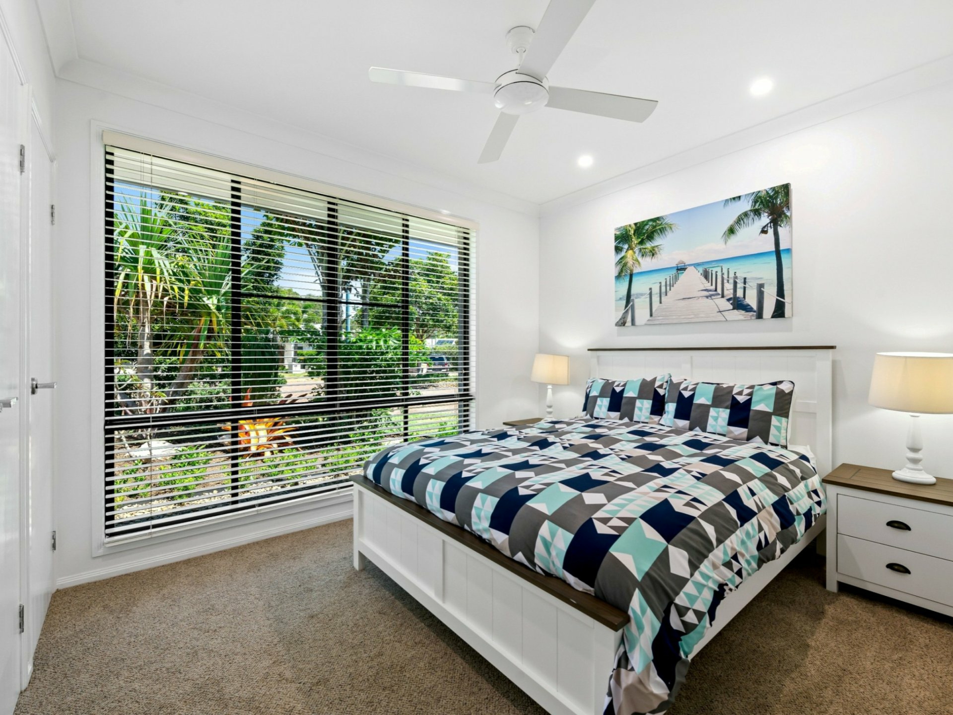 1 Sand Lane, TWIN WATERS