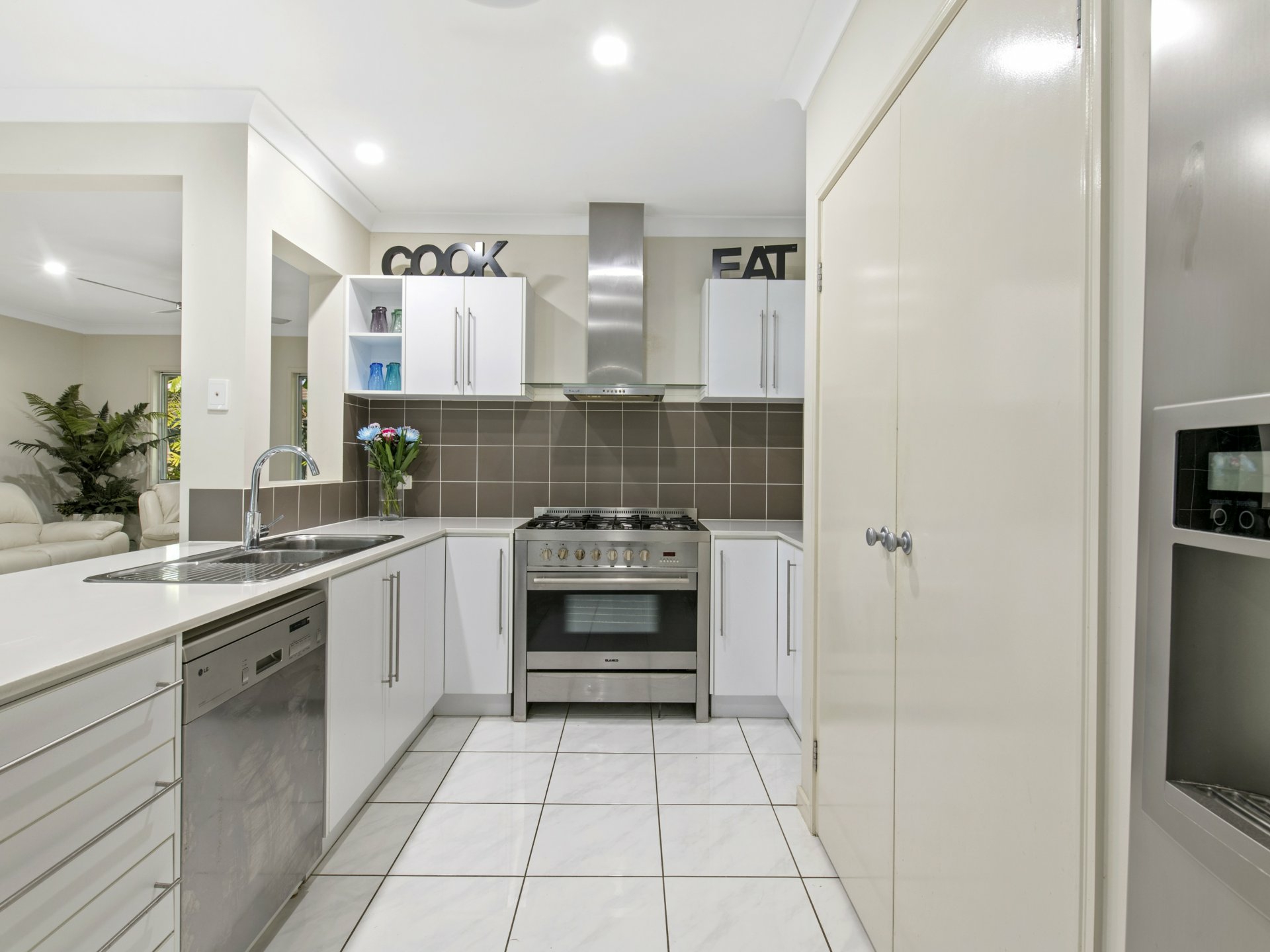 17 Anchorage Circuit, TWIN WATERS
