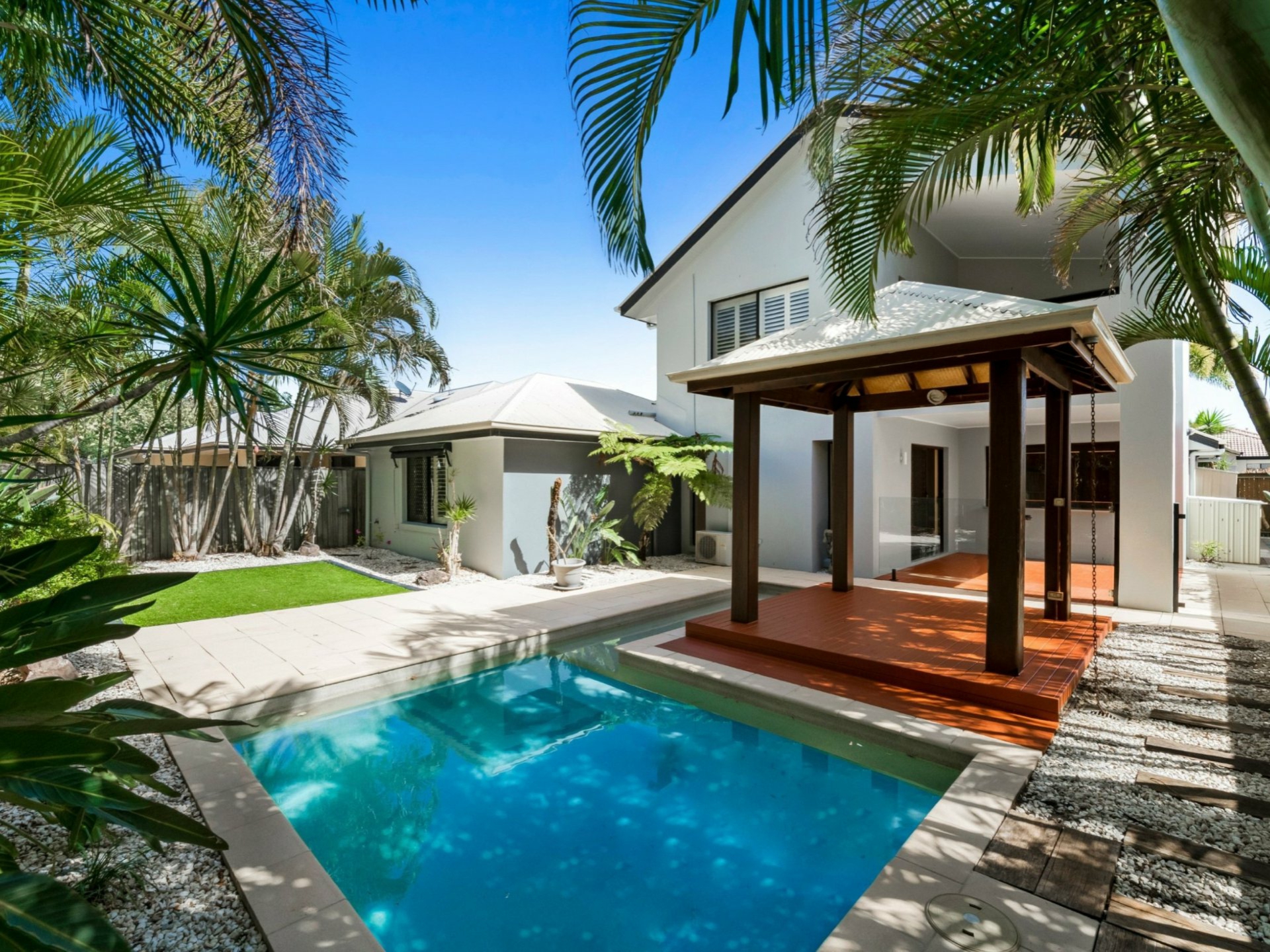 4 Staysail Place Twin Waters QLD