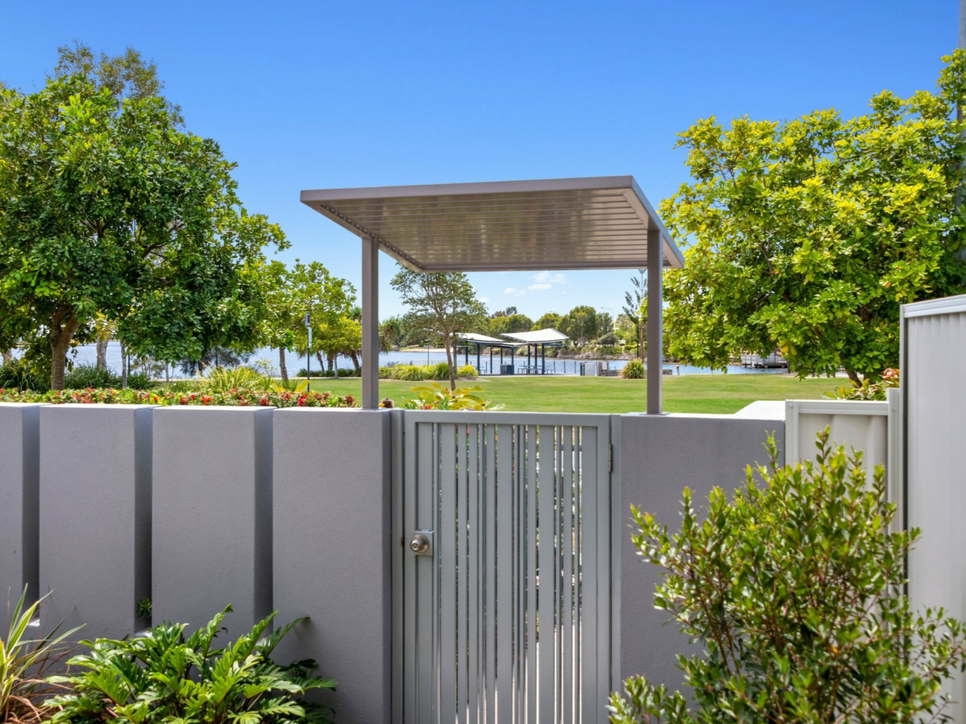 5/46 Regatta Boulevard, BIRTINYA