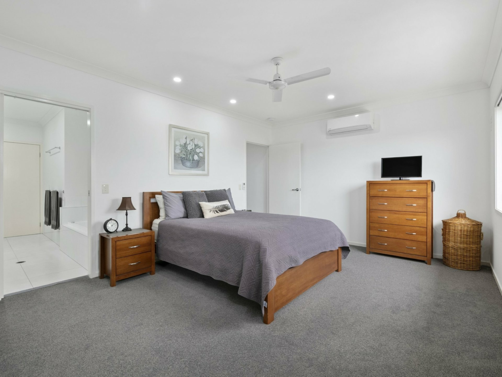 5/46 Regatta Boulevard, BIRTINYA