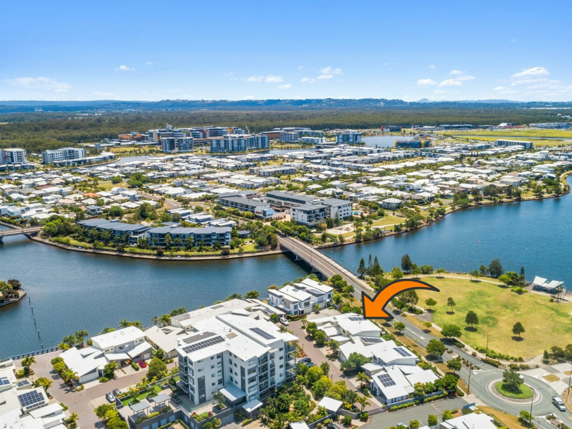 5/46 Regatta Boulevard, BIRTINYA