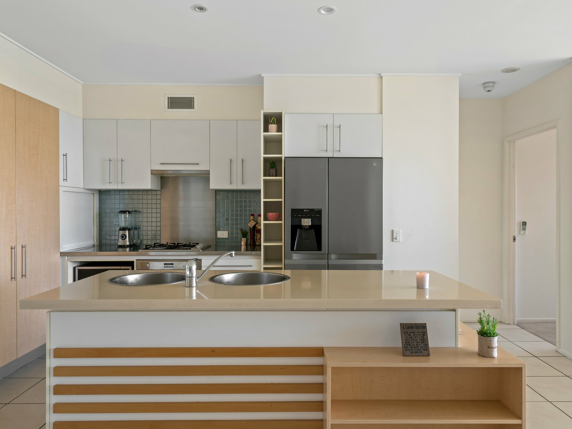 75/80 North Shore Road, TWIN WATERS