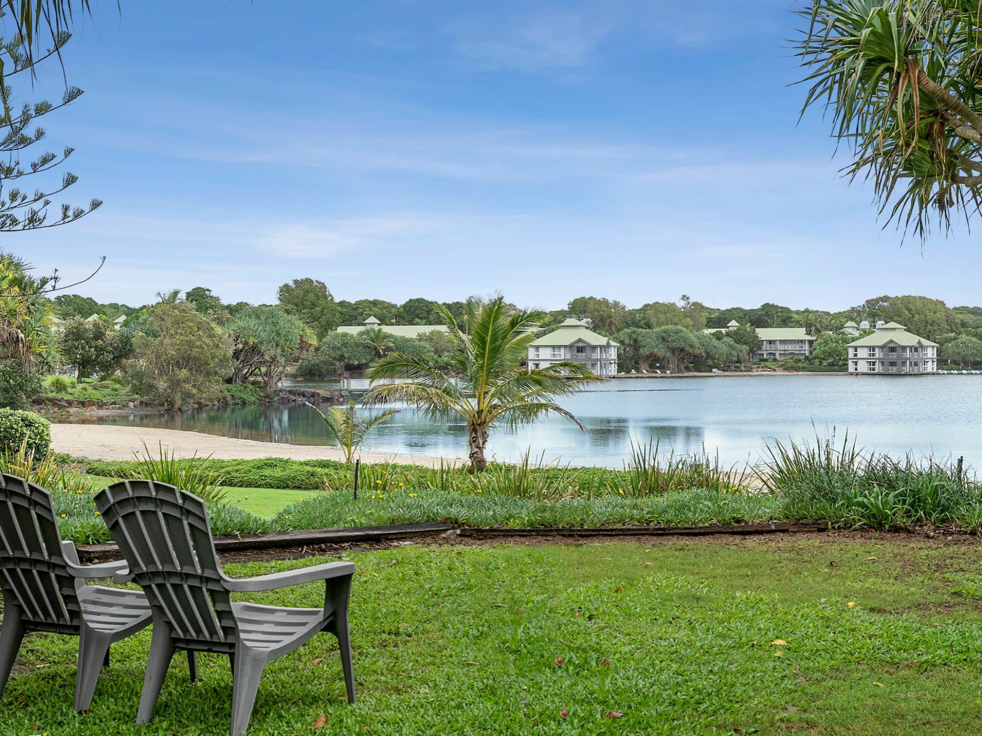 42/80 North Shore Road, TWIN WATERS